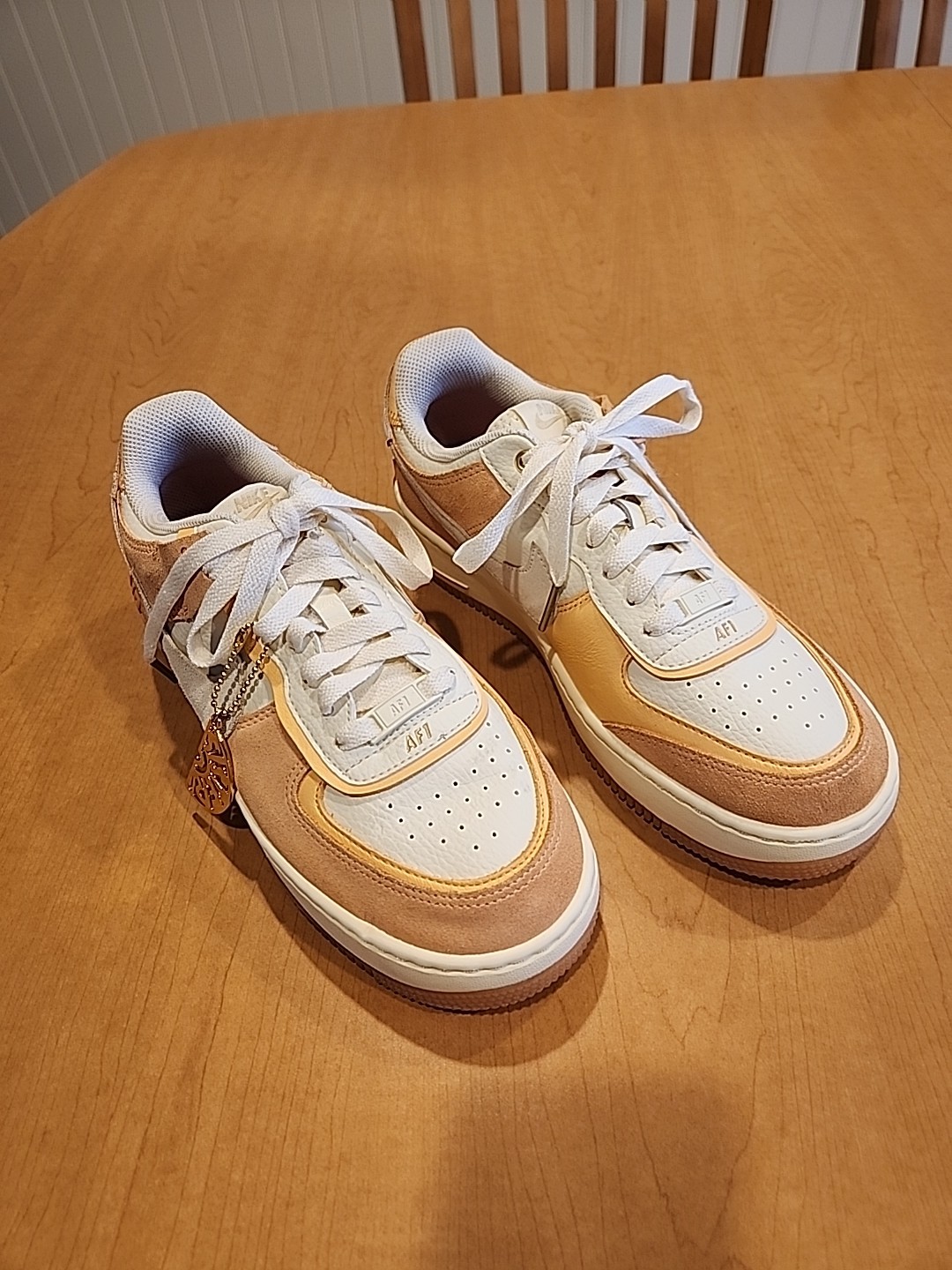 Nike AF1 Low Shadow Susterhood Cashmere Orange Sneakers. Size 8.5. DM 8157-700