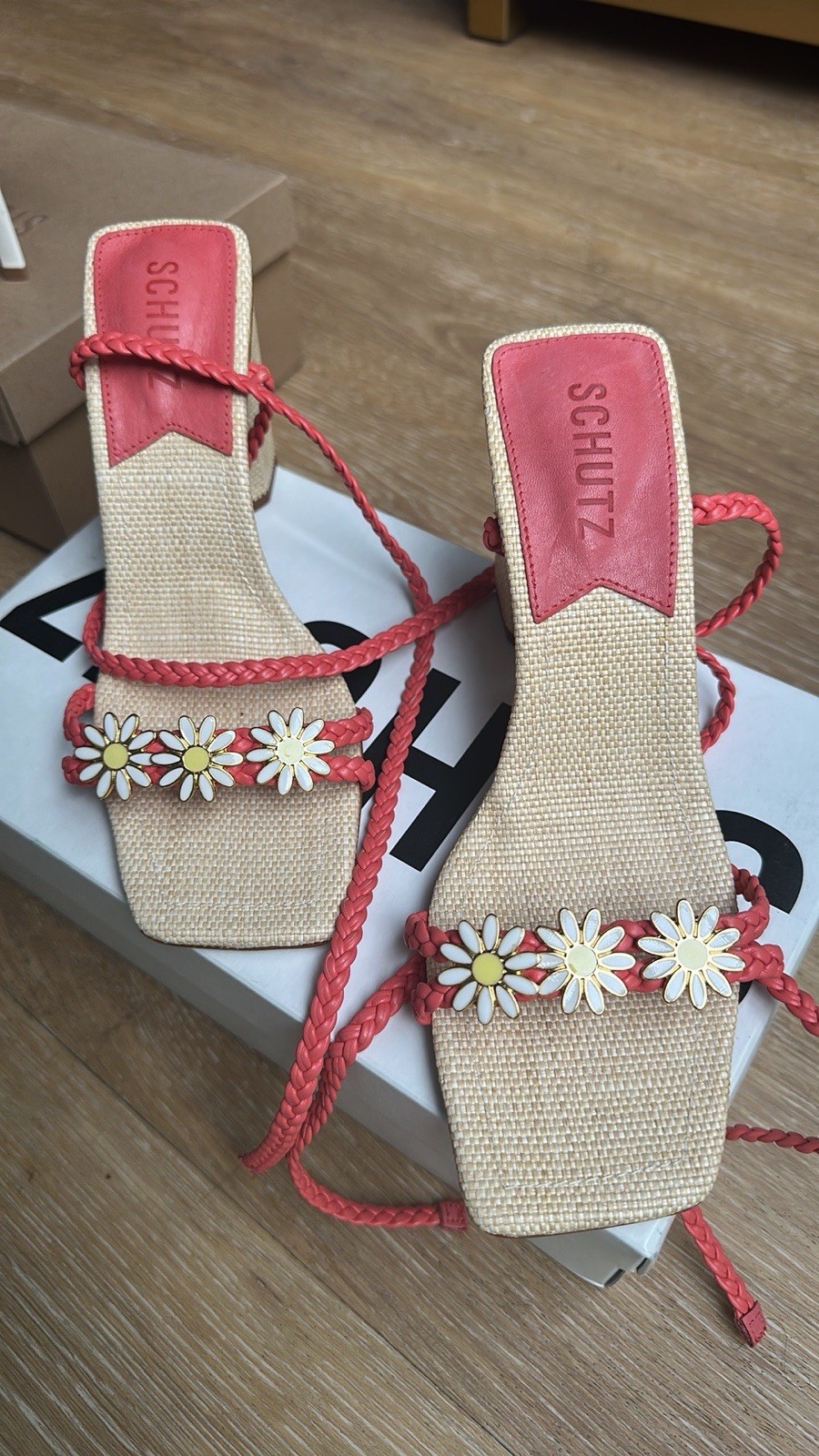 Coral Braided Strap Daisy Flower Heel NWT