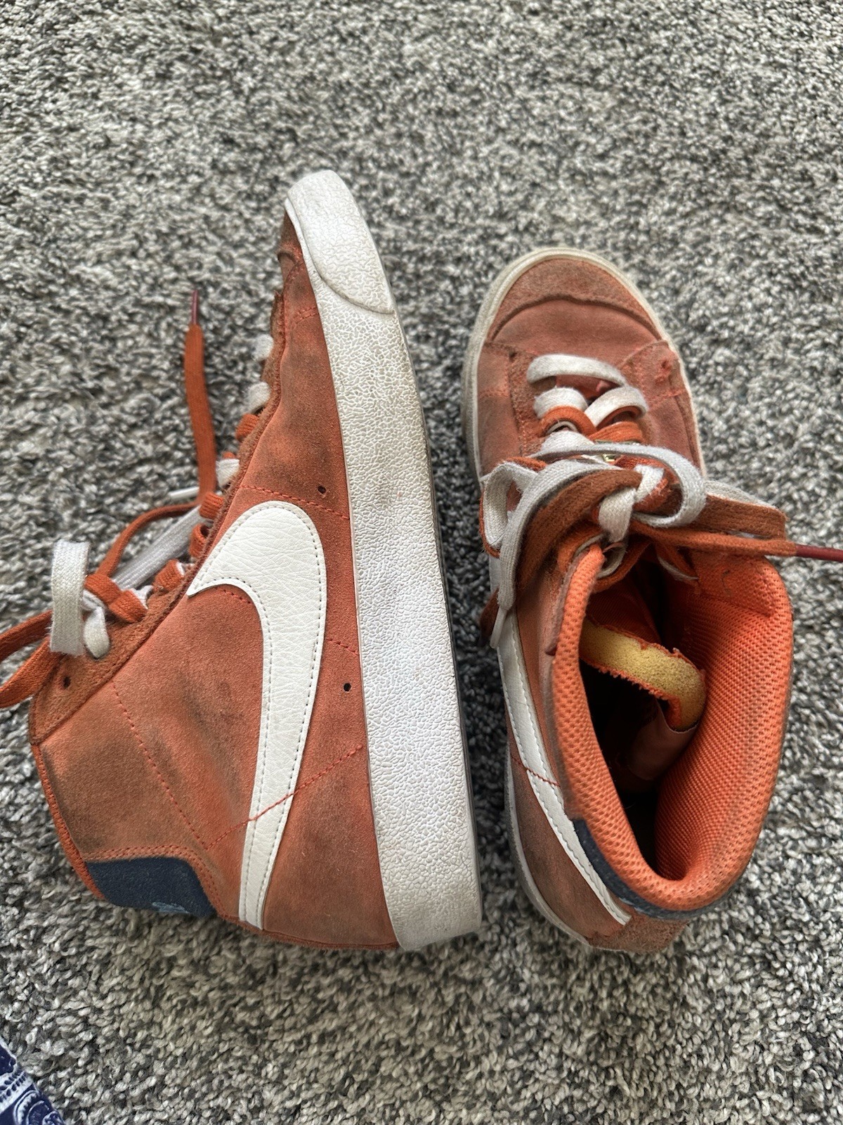 Nike Women’s Mid-Top Lace-Up Suede Sneakers Orange White Blue DQ7433-800