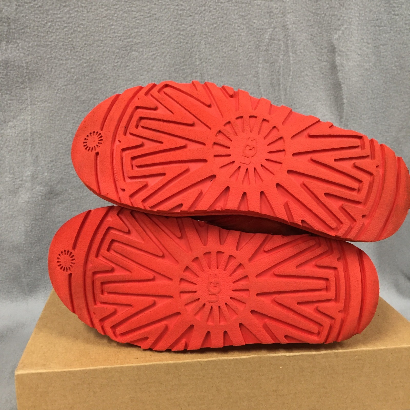 UGG Neumel Orange Suede Lace Up Boots 1094269 Womens 6