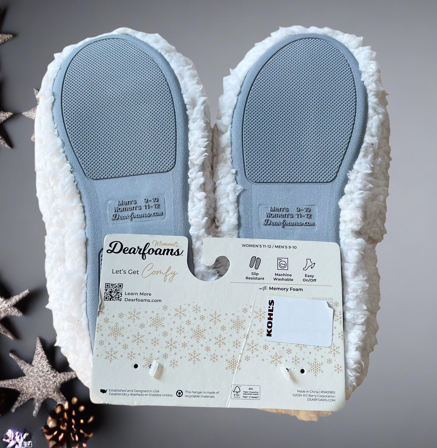 NWT Dearfoams Adult Unisex Snowman Closed-Back Slippers, W 11-12, M 9-10