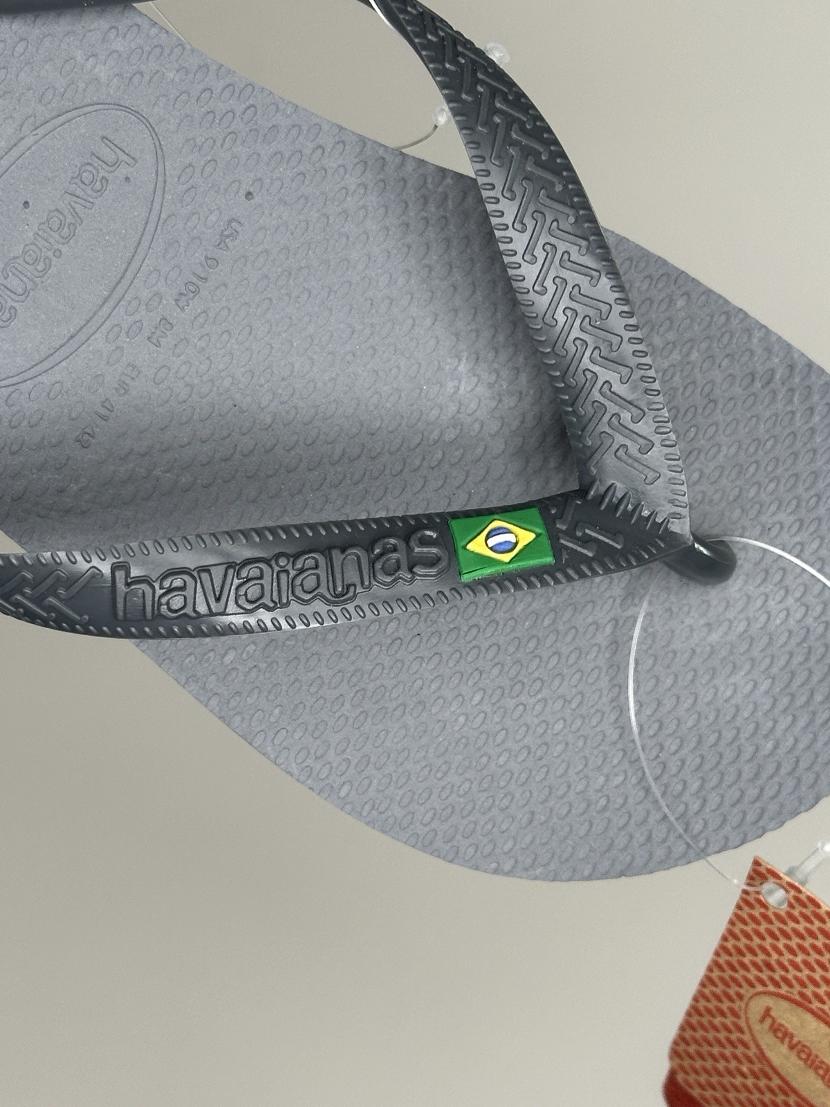 Havaianas Brazil Logo Flip-Flop Sandals Gray Euro 41/42 Womens 9/10