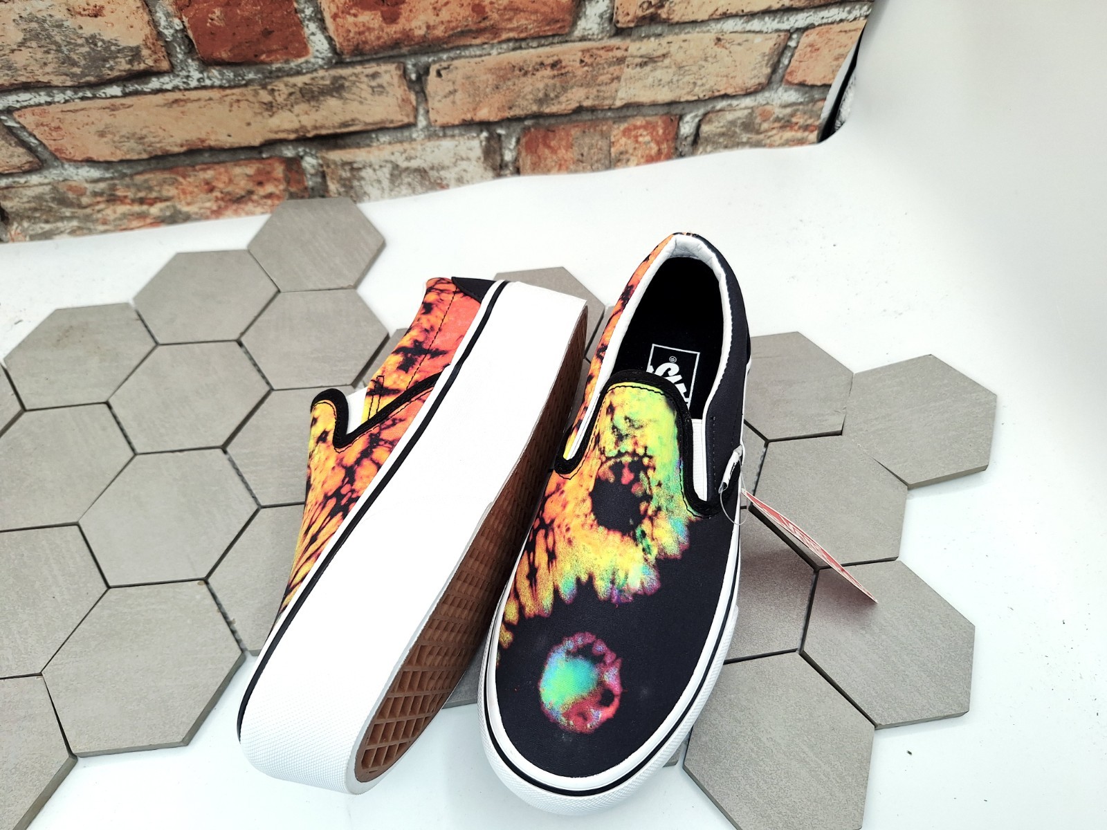 Vans Classic Slip-On Platform Stack Tie Dye Black Women’s 8.0 / Girls GS Sz 6.5
