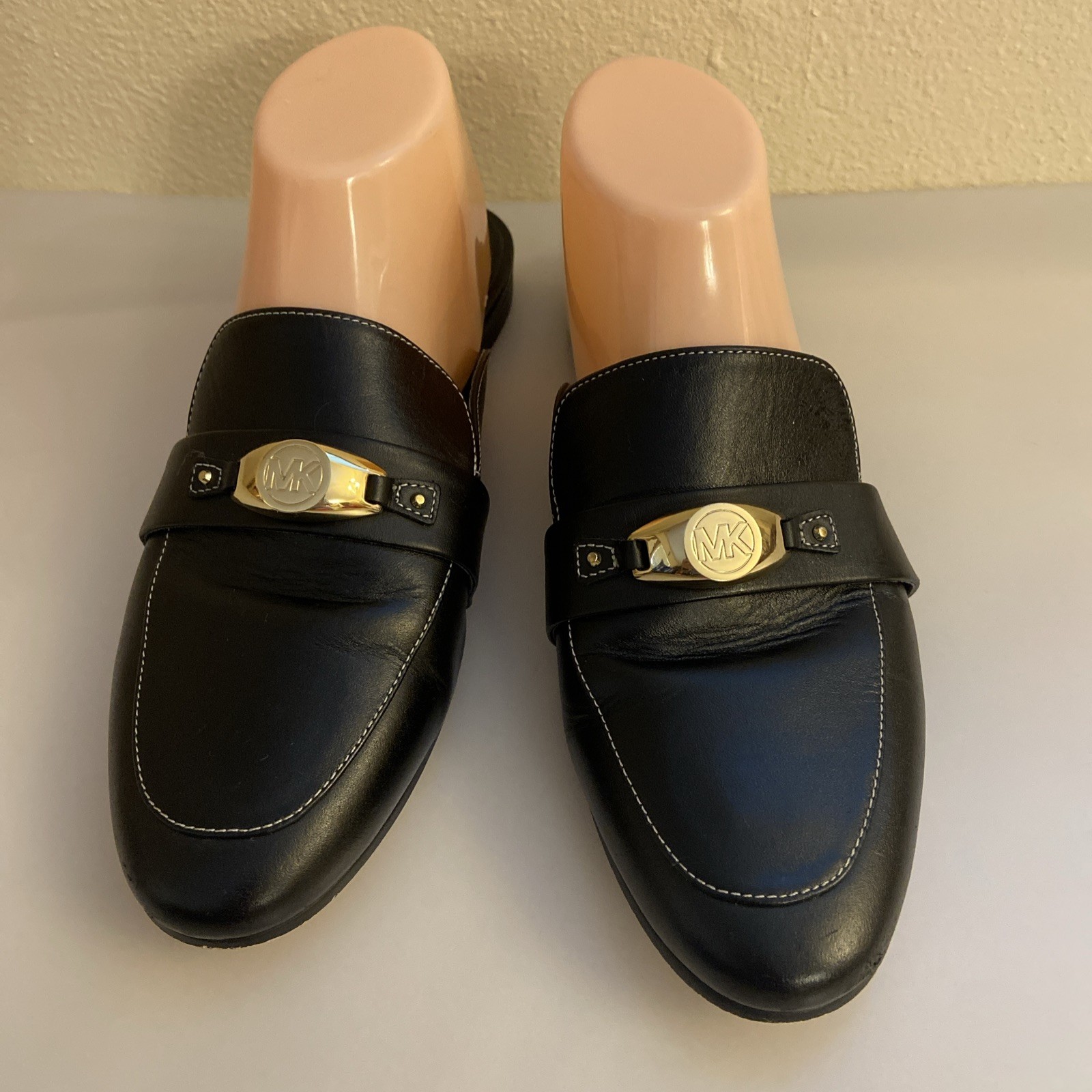 Michael Kors MK Plate Black Leather Mules Sandals Shoes Flats Size 9
