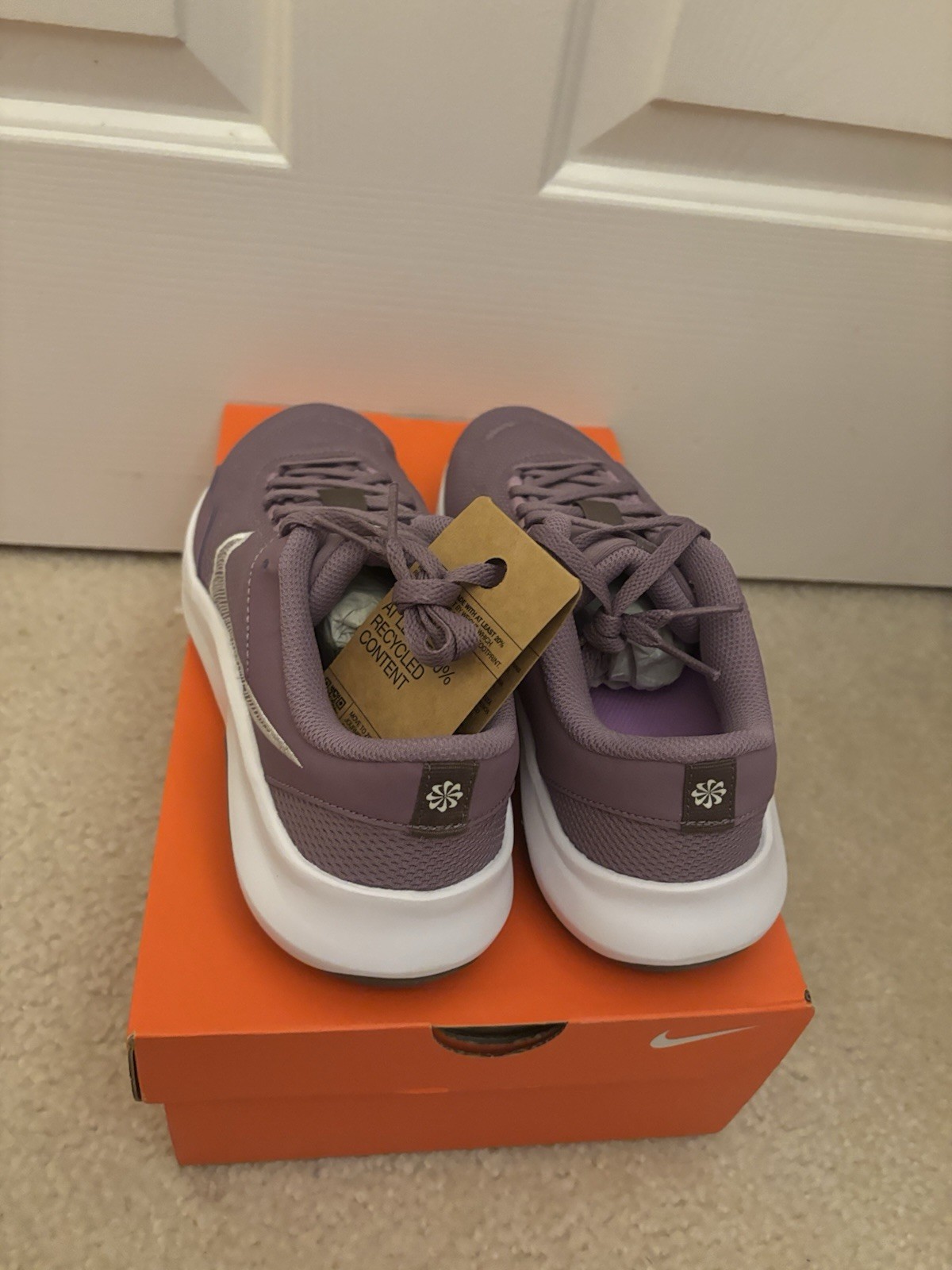 Nike Legend Essential 3 NN Violet Plum Purple Sneakers DM1119-500 Womens Size 9