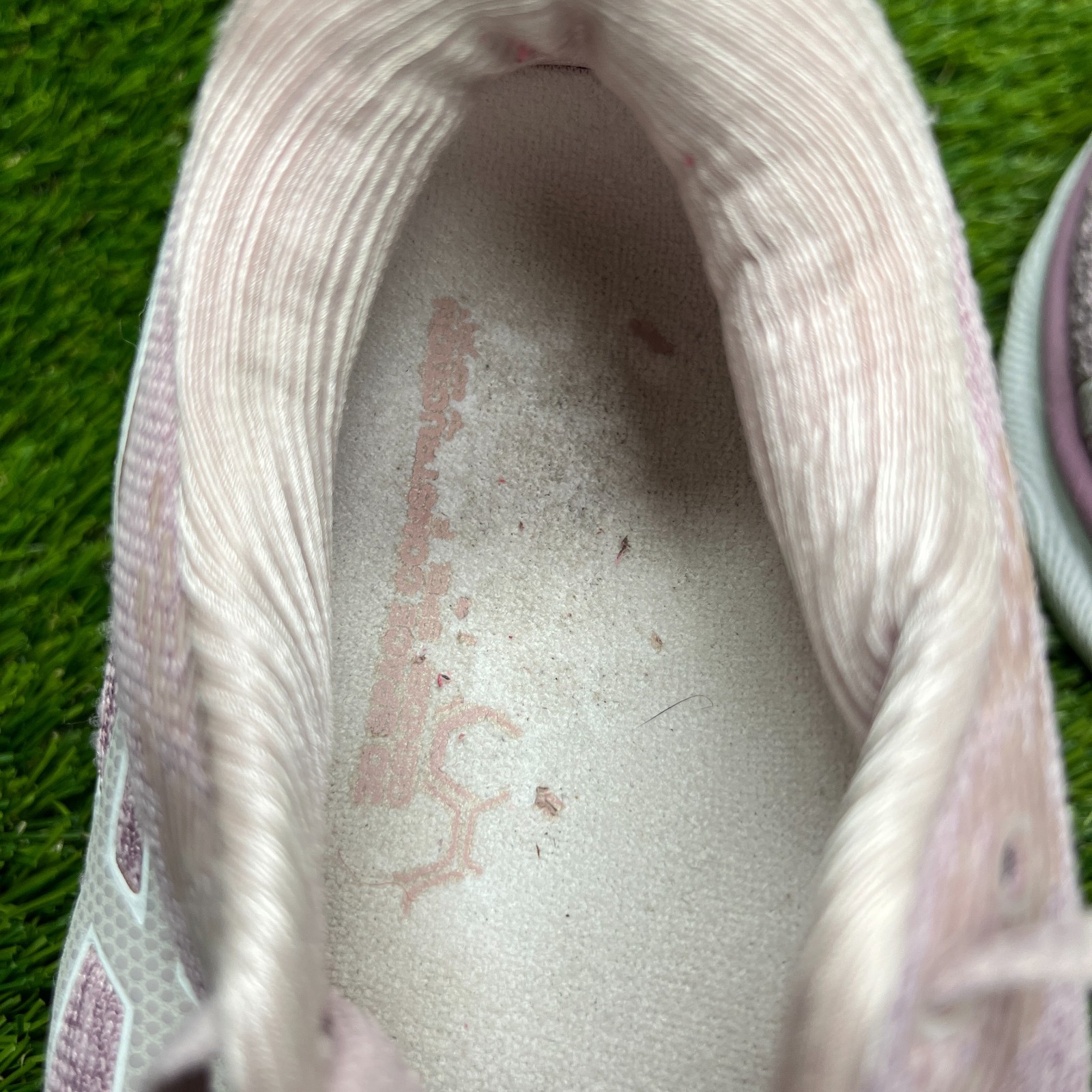 Asics Gel Nimbus 24 Womens Size 6 Pink White Athletic Running Shoes Sneakers