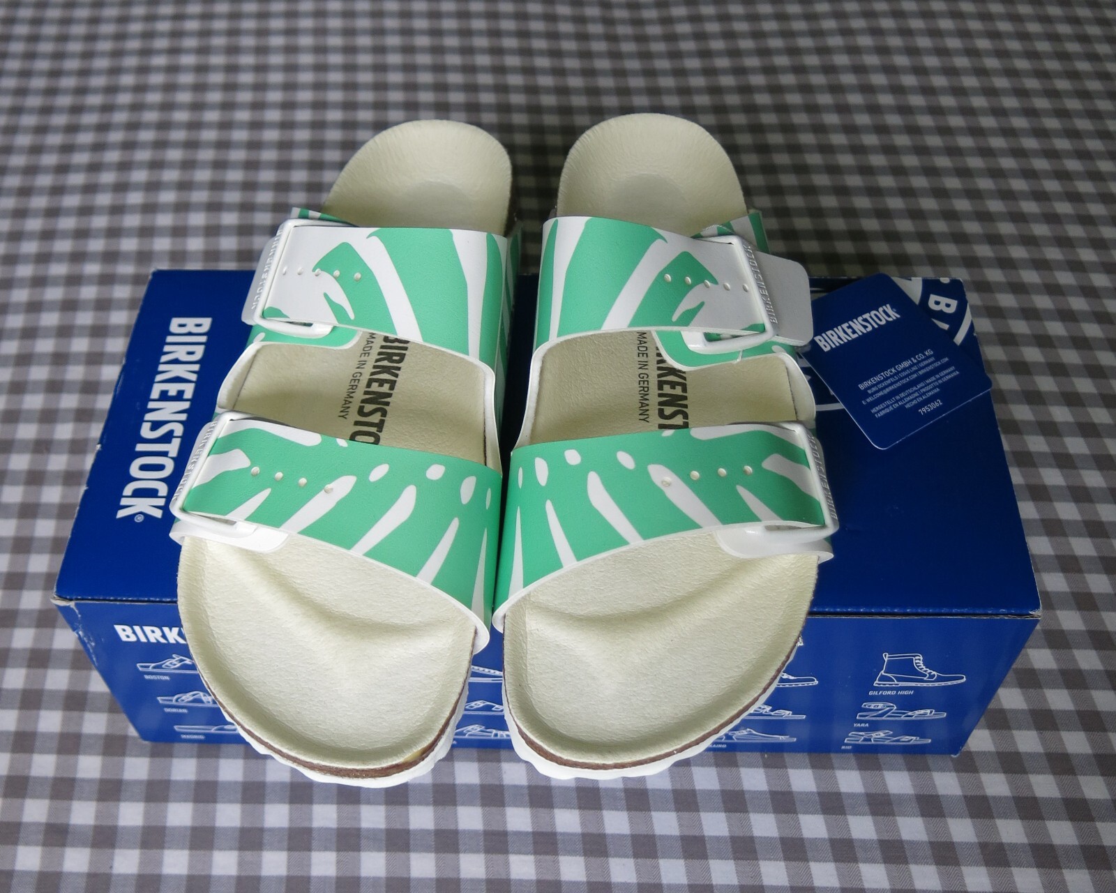 Birkenstock Arizona Birko-Flor® sandals in Monstera EU 37 US women 6-6.5 medium