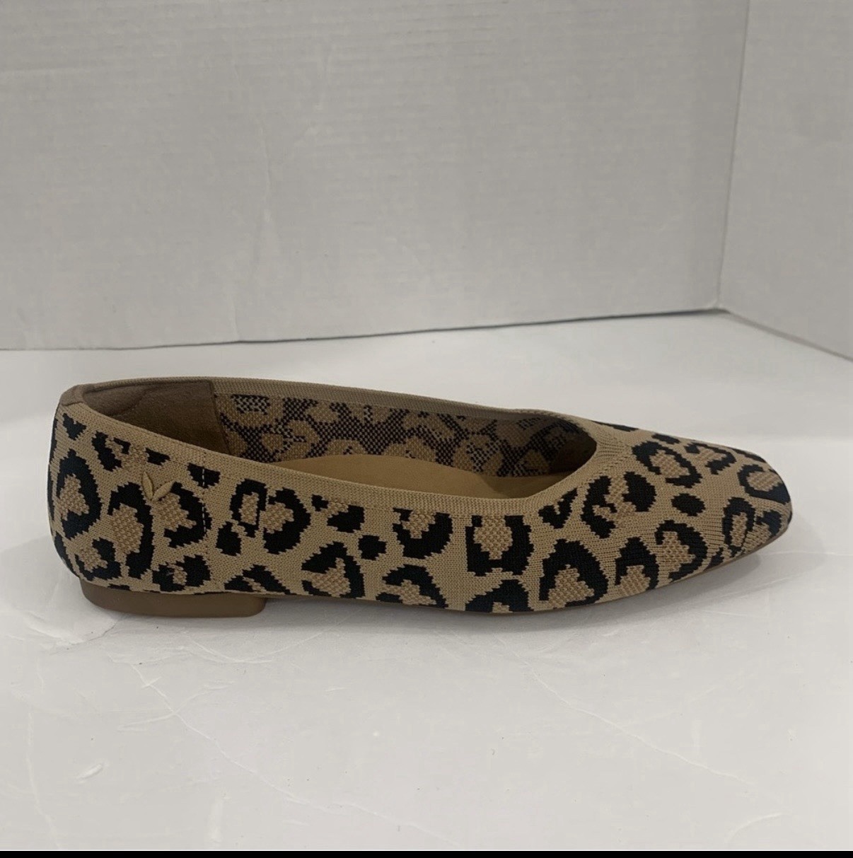 VIVAIA Margot 2.0 Square Toe V-cut Flats Dark Leopard Size 40 US 9 Comfort