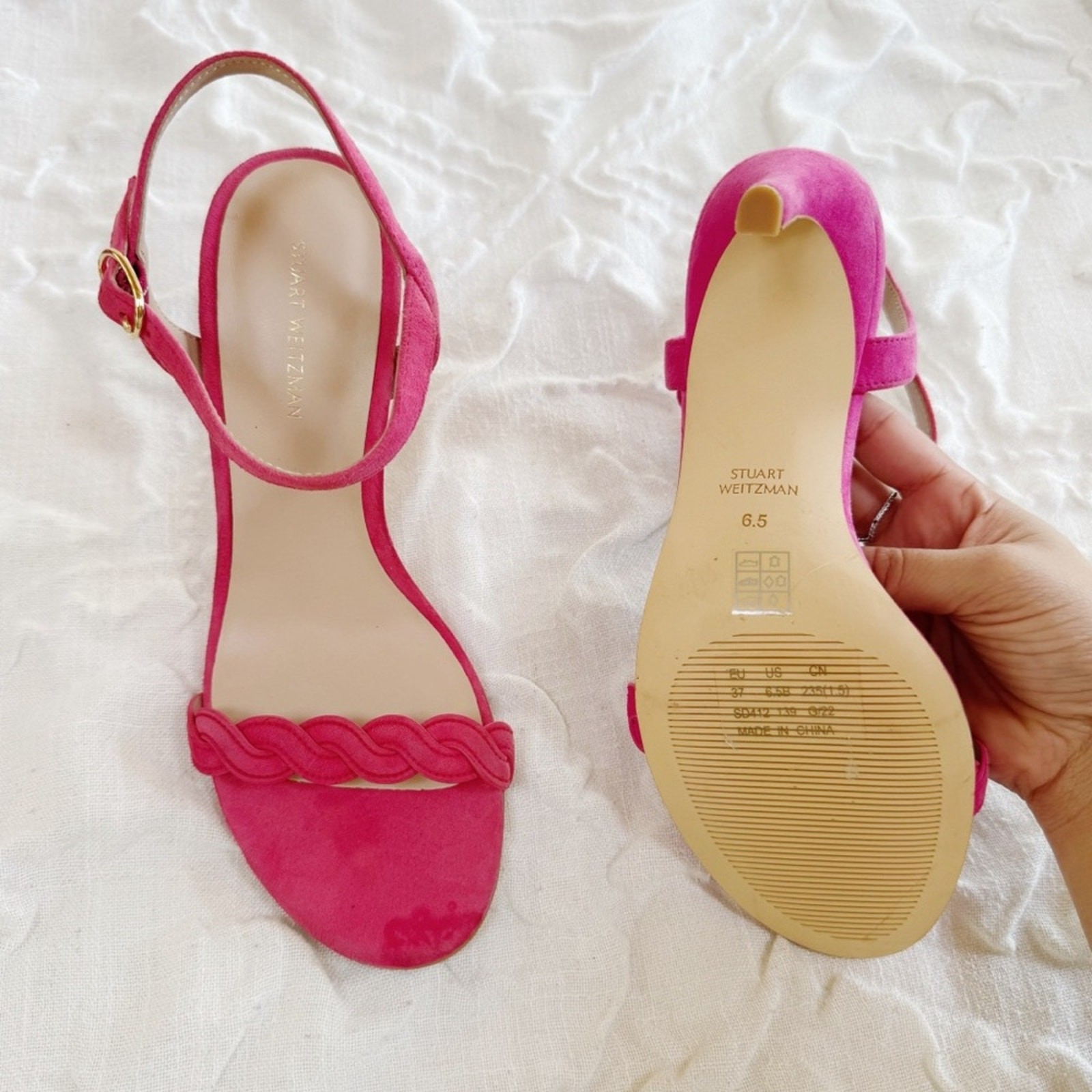 Stuart Weitzman Dancer Twistie 100Suede Sandal In Pink