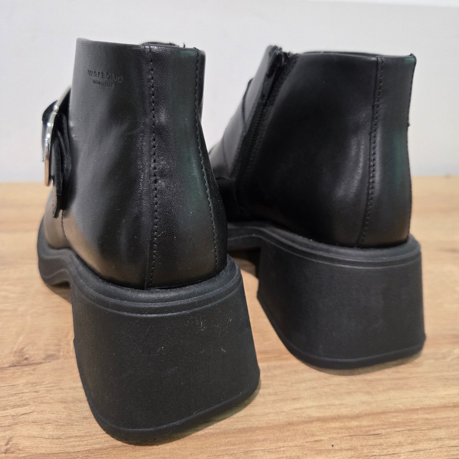Vagabond Dorah Ankle Boots Women 38 / 8 Black Leather Buckle Square Toe Zip