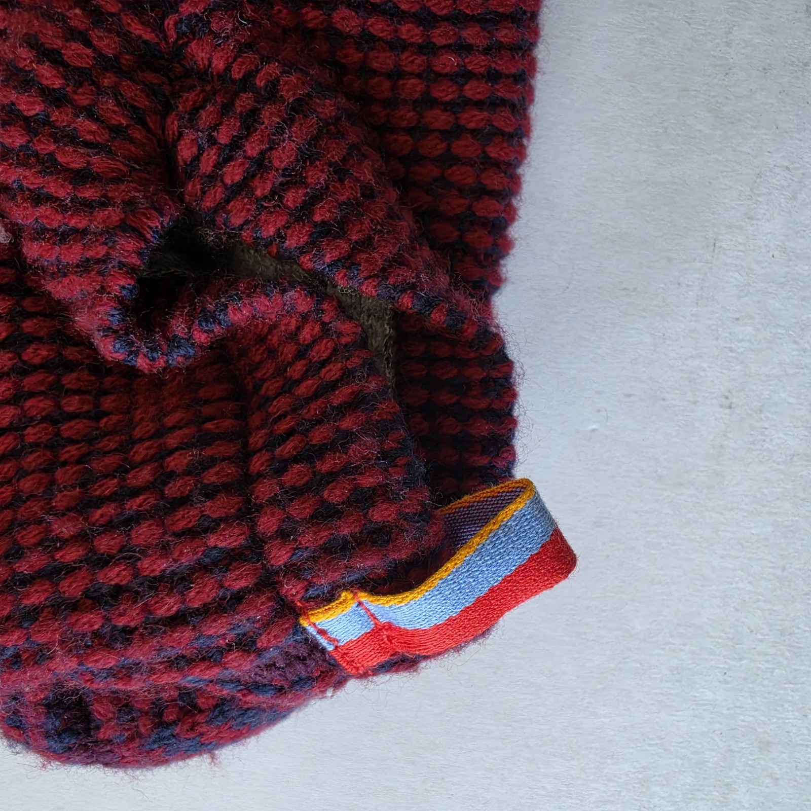 Bombas – Gripper Sherpa Lined Slippers – House Shoes Socks – Size Medium