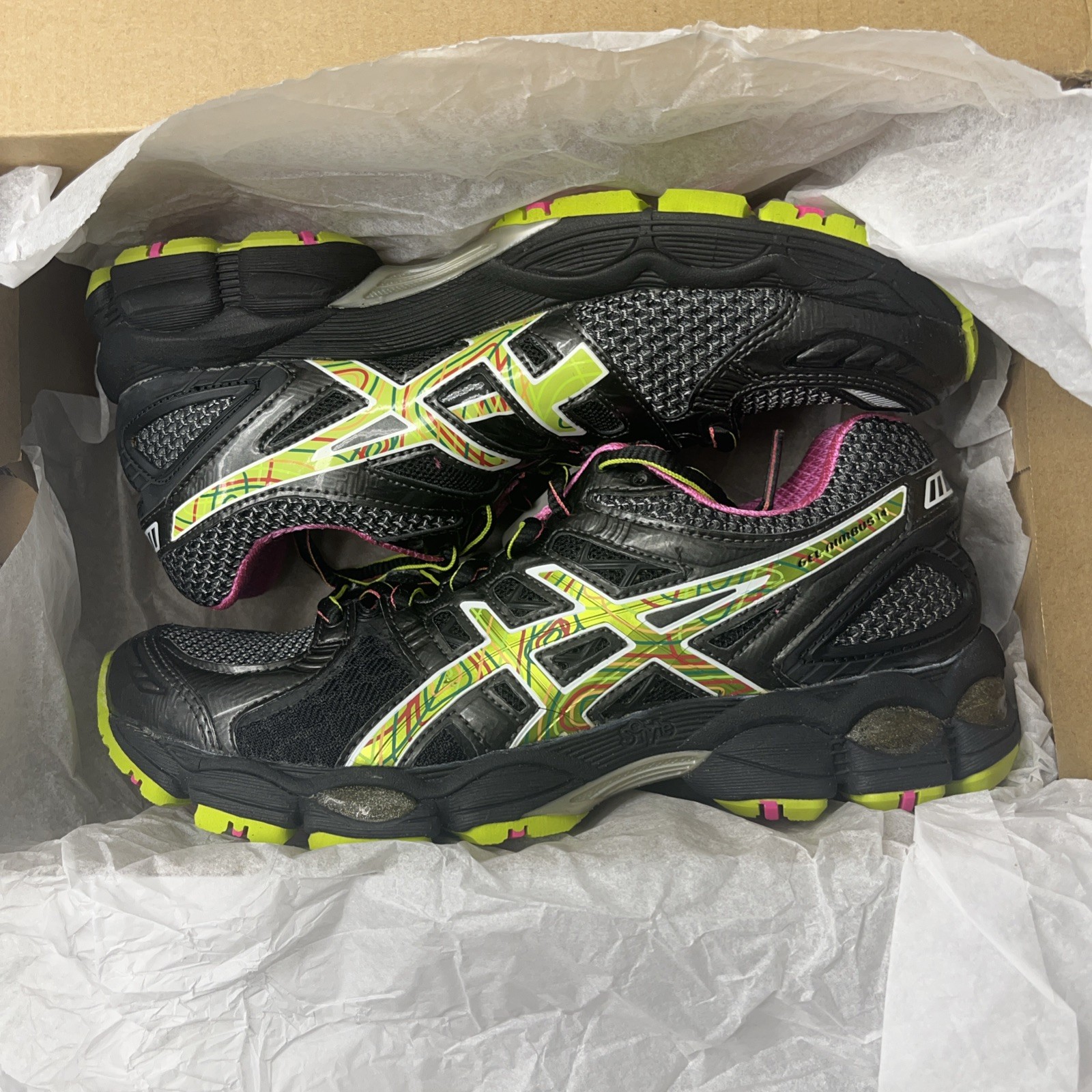 Super Rare Asics Gel Nimbus 14 Women Black /Green / Pink Running T291N Sz 6
