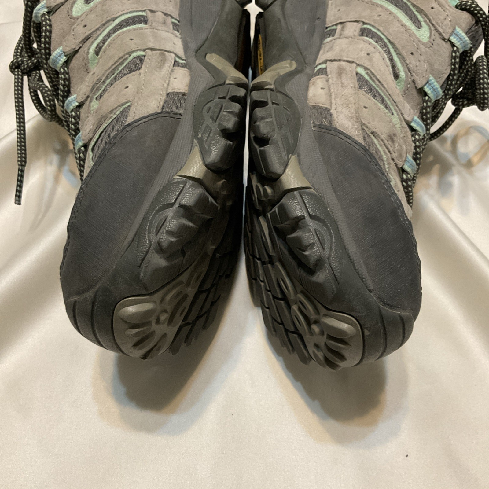 MERRELL WOMENS MOAB 2 WATERPROOF COMFORT HIKING SHOES J06028 Sz 10 Mint Gray