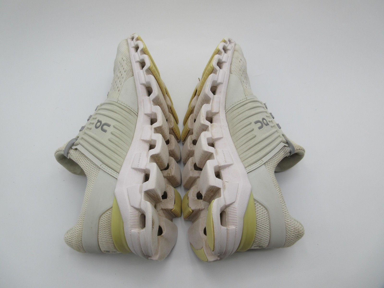 On Running Cloudswift Shoes Womens Size 7.5 Beige Gray Lime Sneakers CloudTec