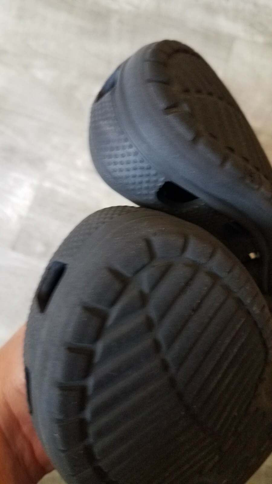 Crocs Black Mens 4 WOMENS 6 Slip On Classic Clogs