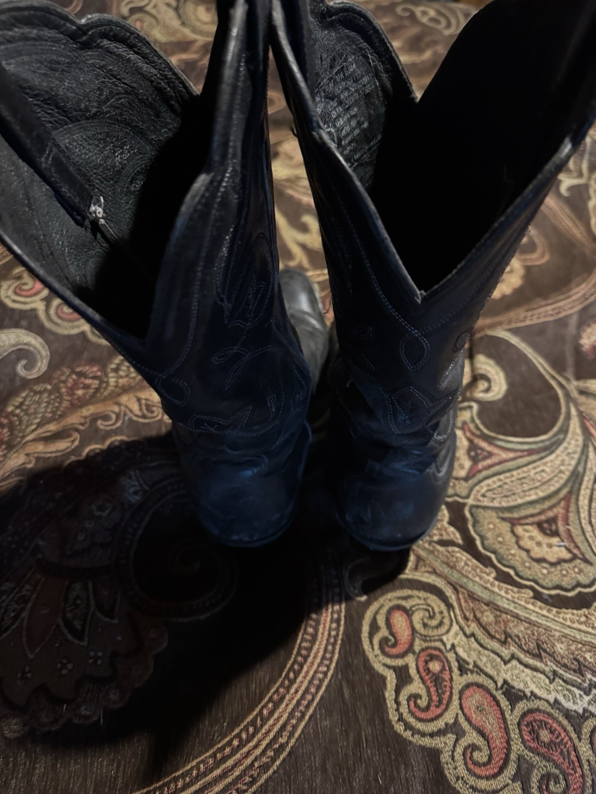 Ariat Heritage R Toe Women’s Size 9 Worn And Loved. They Are About Worn Out