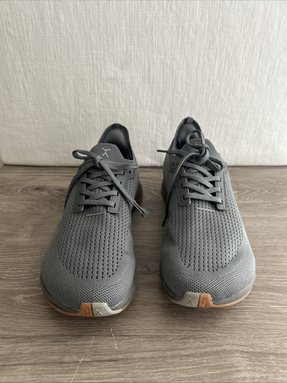 Flux Womens Size 8 1/2 Men’s 7 Grey Shoes