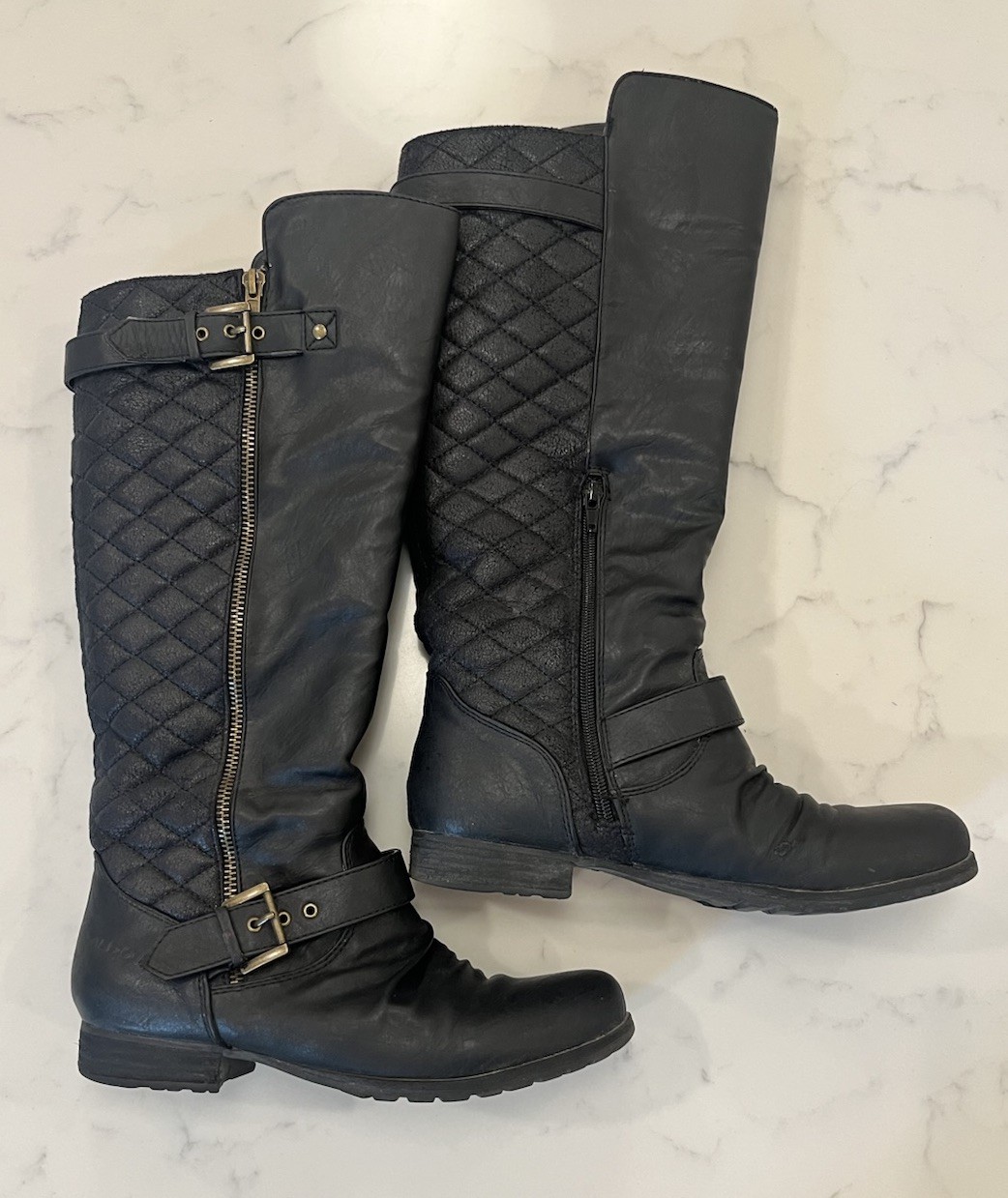 Aldo Women’s Black Knee-High Quilted Riding Boots Size 8.5 Buckle Side Zip