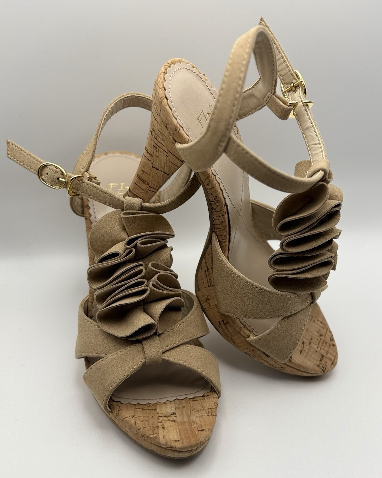 Suede Ruffled Cork Platform Sandals Heels Beige Sz 6M FIN Japan 09-7359 Feminine