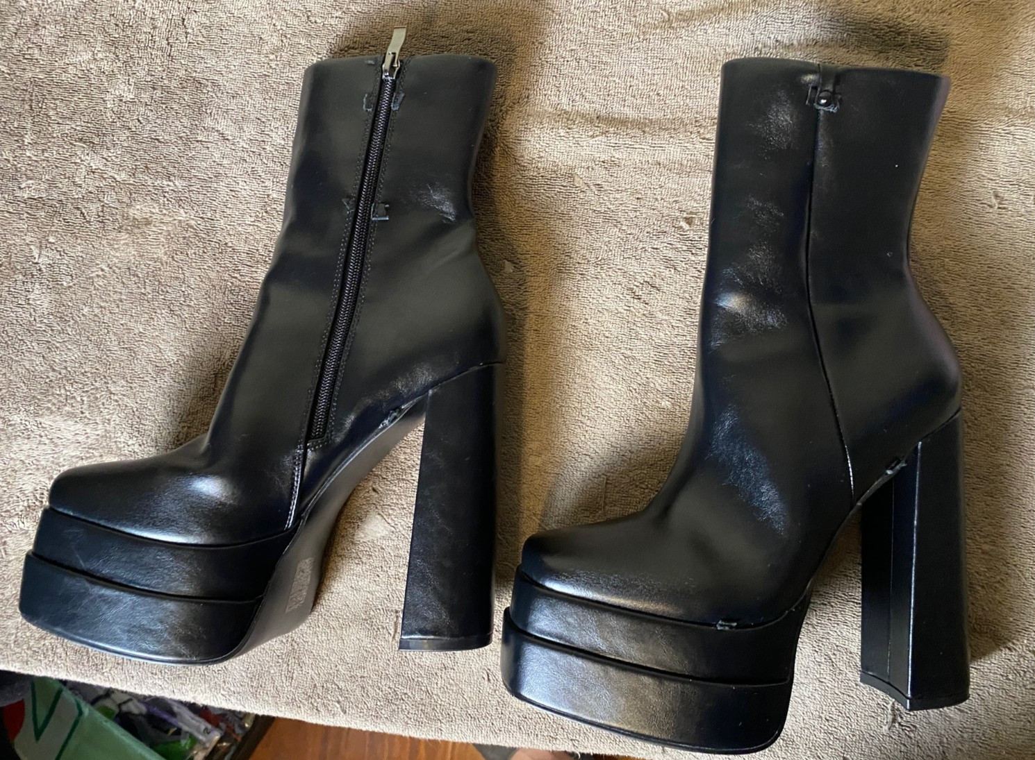 KILLSTAR Gloomed and Doomed boots Woman’s SZ 8 (No chains)
