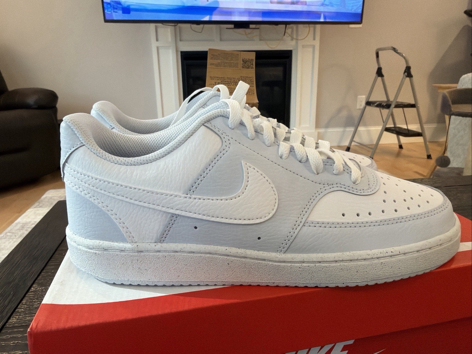 Nike Court Vision Low Size 8.5 Men