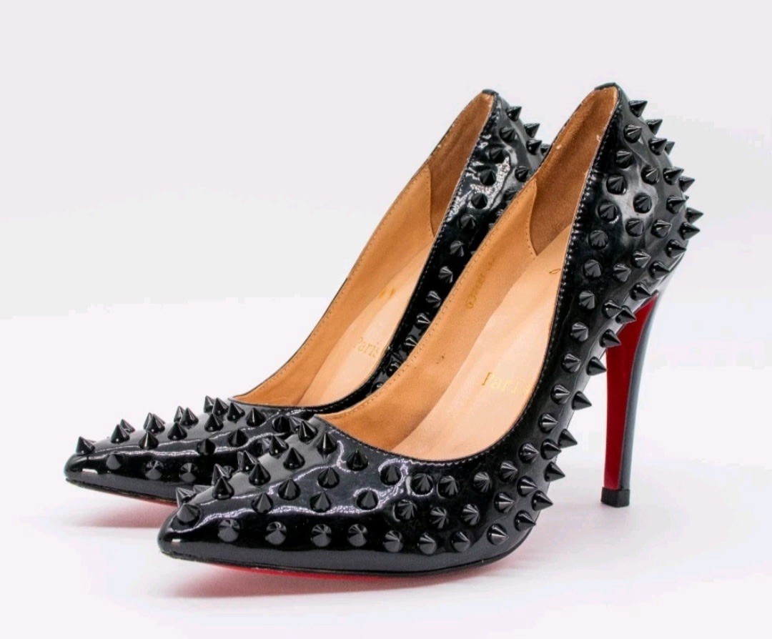 Christian Louboutin Black Leather Pigalle Spikes 100mm Pumps Sz 37