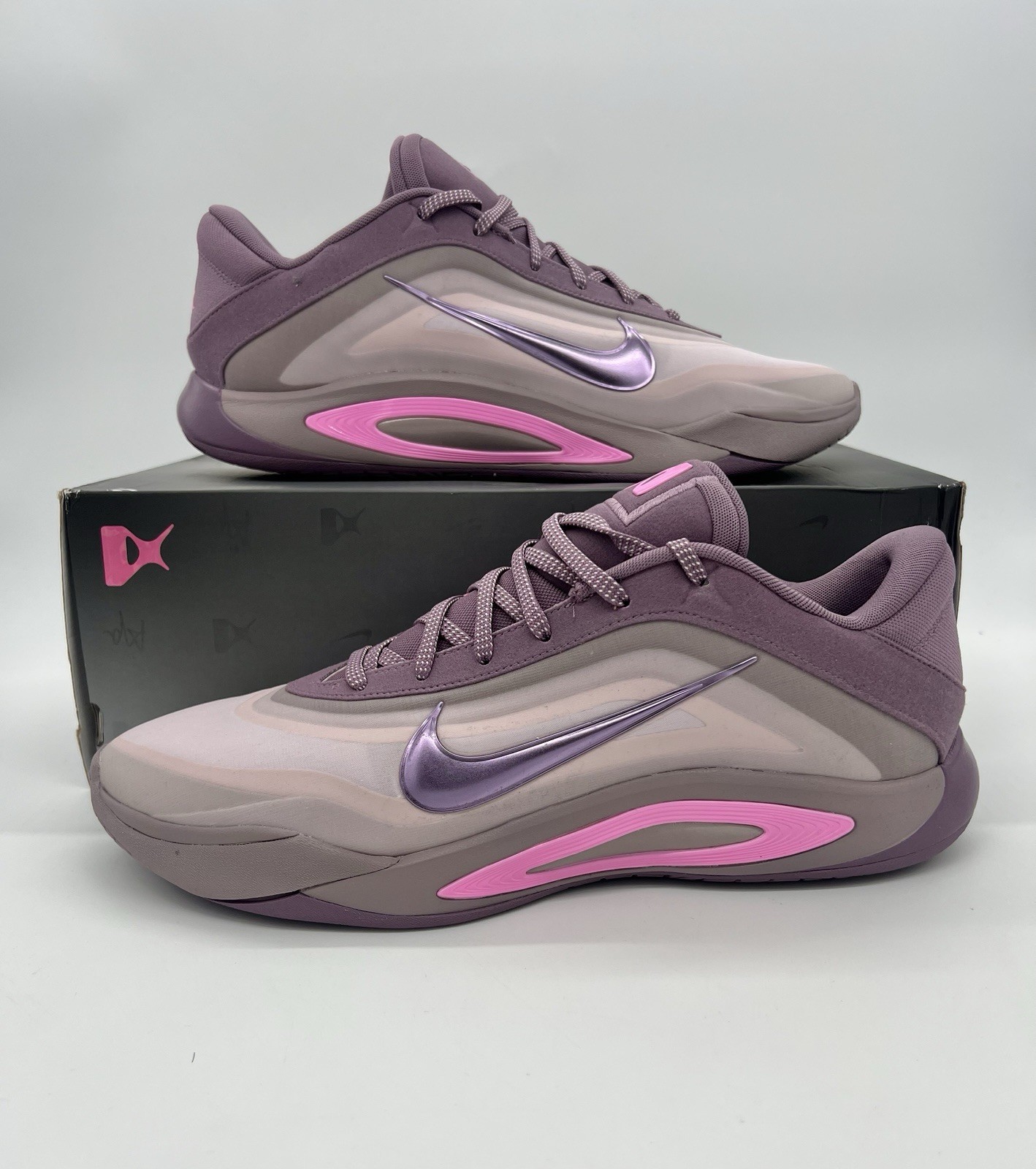 Women’s 11 / Men’s 9.5 – Nike A’One Dog Mom FZ8605-501