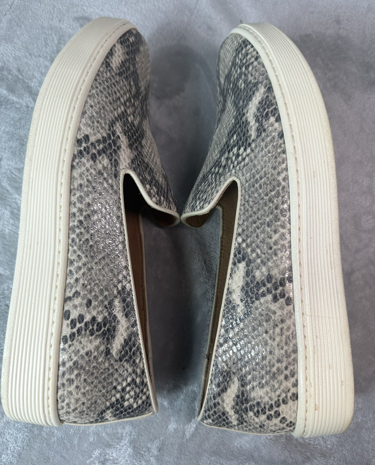 Sofft Somers Slip On Loafer Sneaker Shoes Leather Snakeskin Print Womens 9.5 Tan