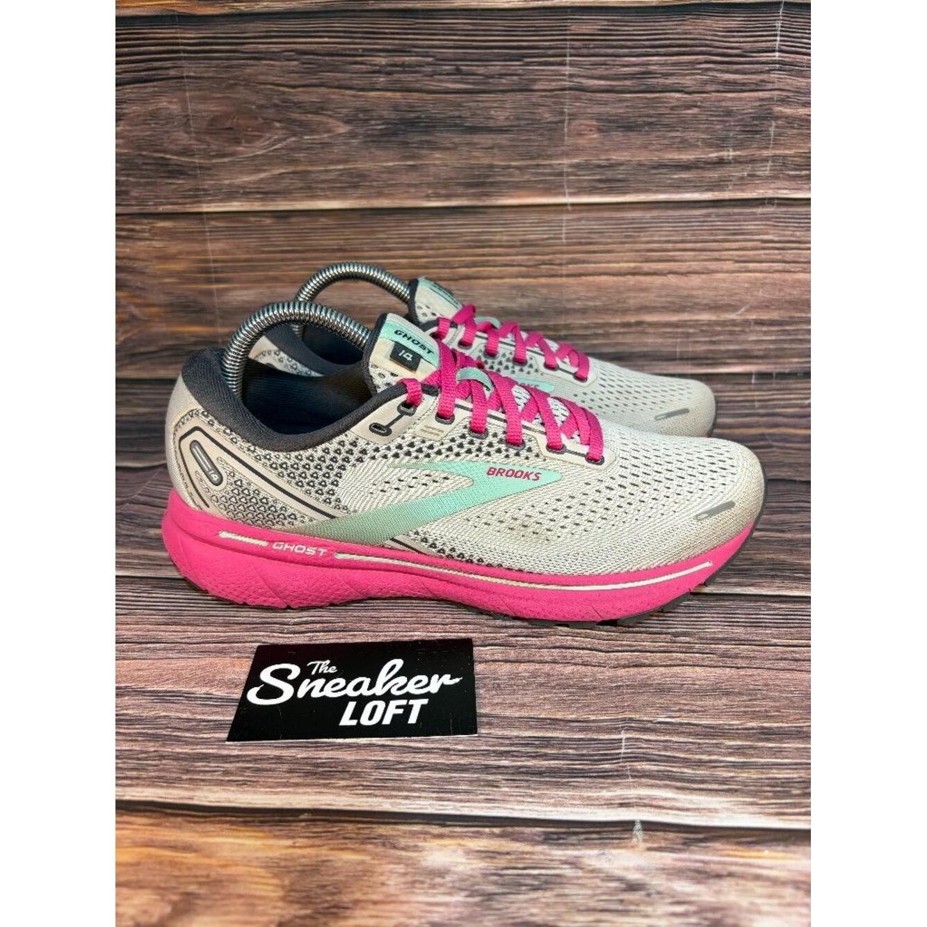 Brooks Ghost 14 Women’s Light Gray Pink Athletic Running Shoes Size 9
