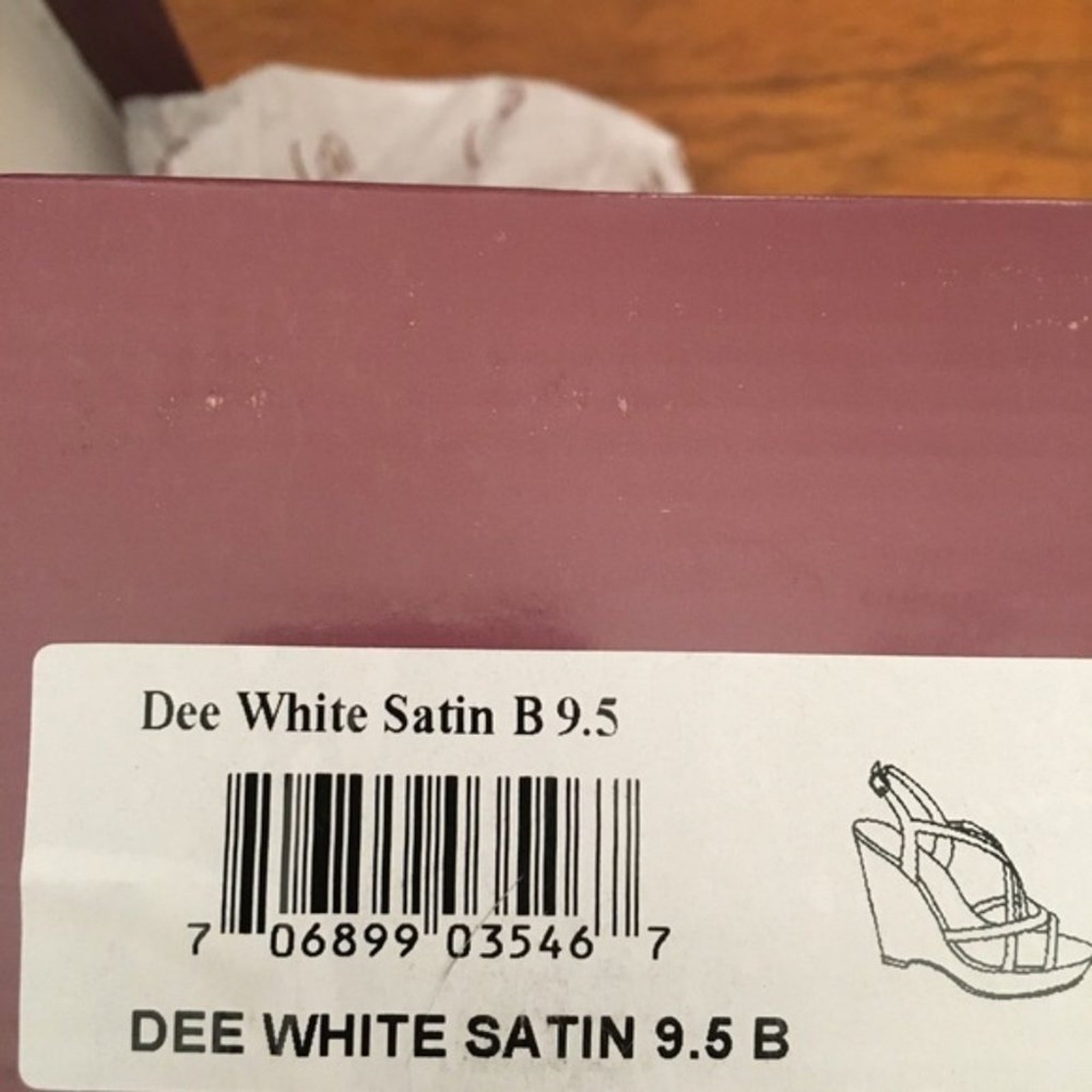 Dyeables Dee White Satin Wedge Sandals White 9.5 New in Box