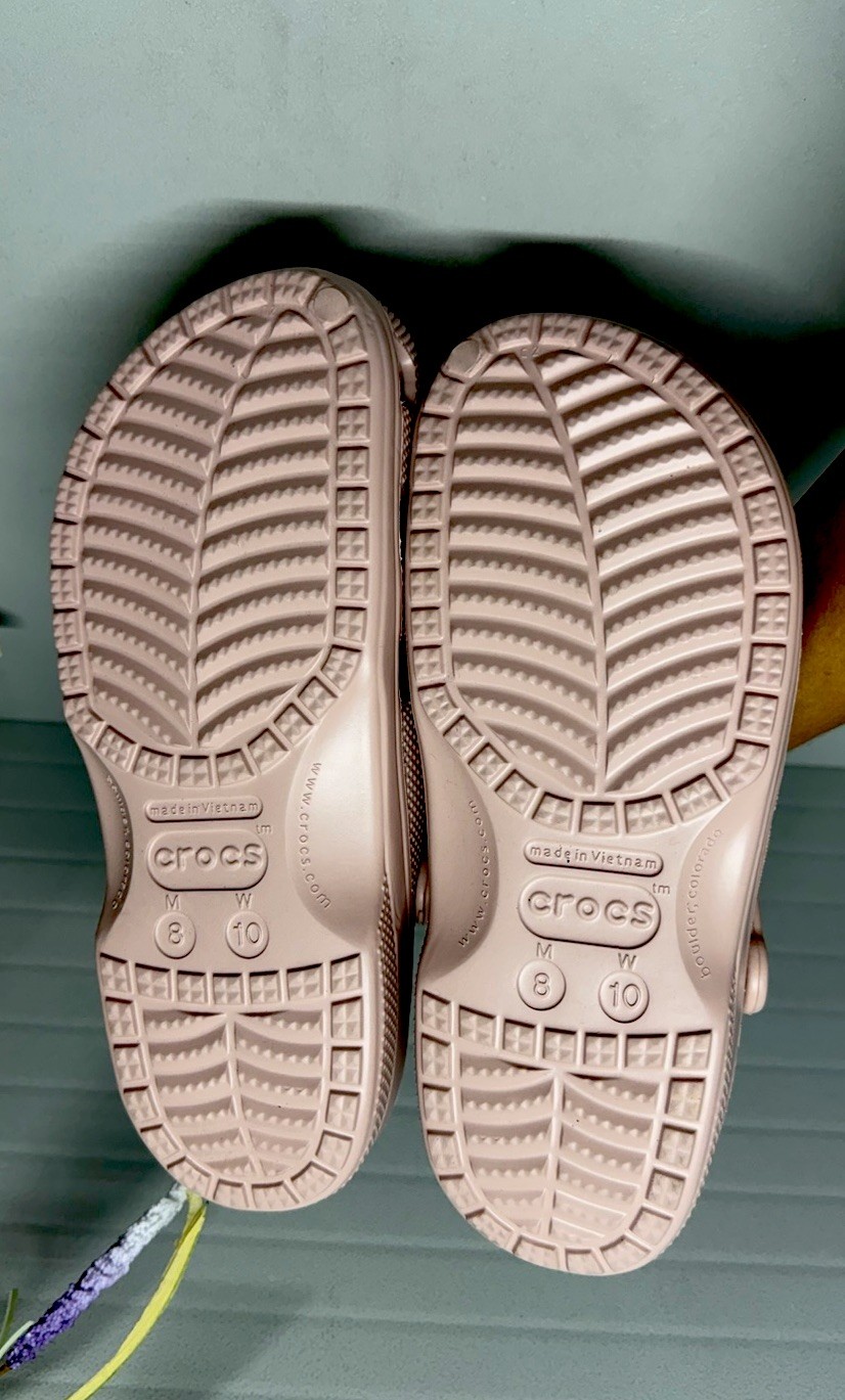 NWOB-Crocs Baya Clogs Pink Clay Unisex Mens-8/Womens-10 ($49.99)-Nice!
