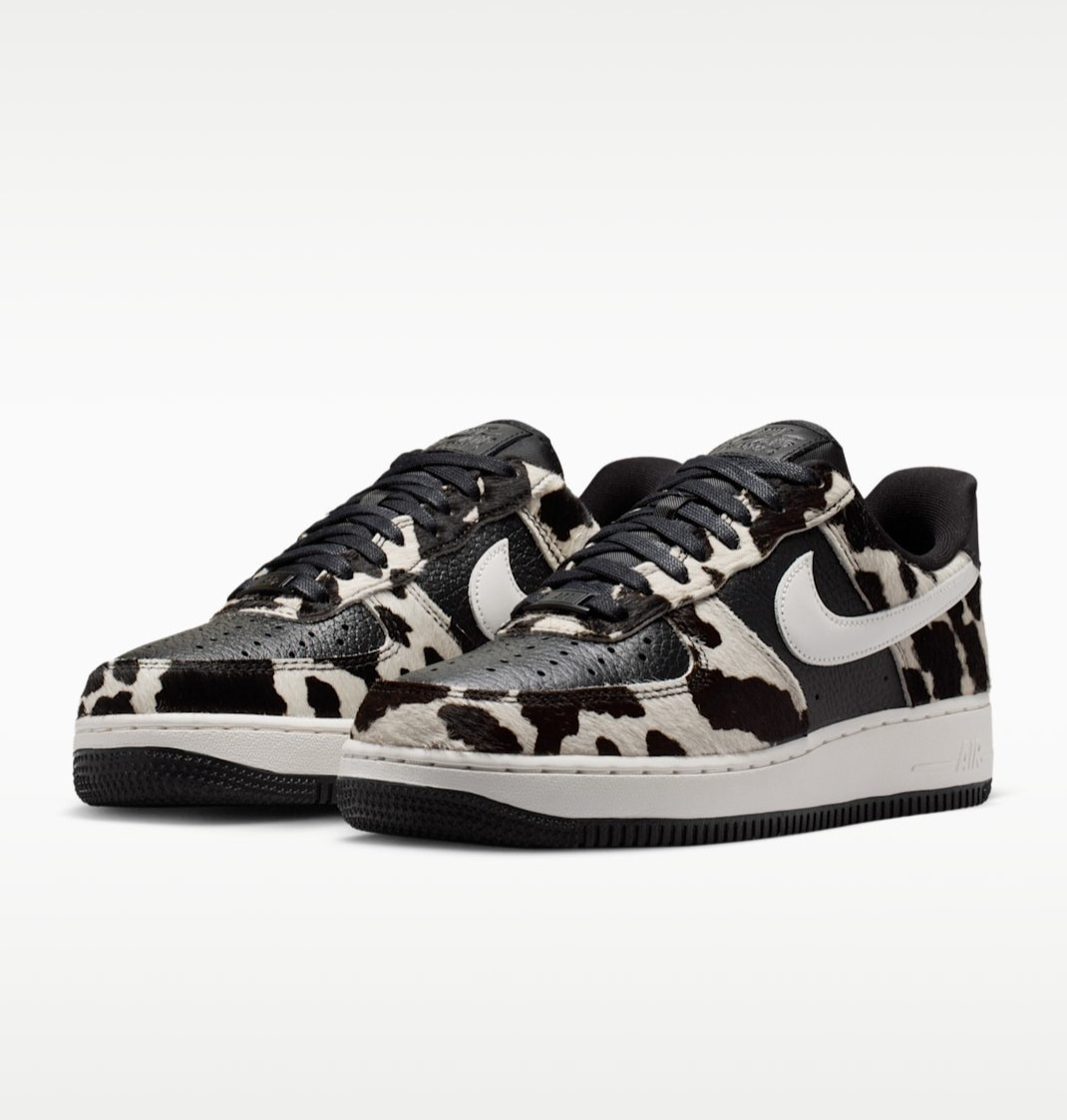 NIKE Women’s Air Force 1 ’07 IO0442-001 Black Black Phantom