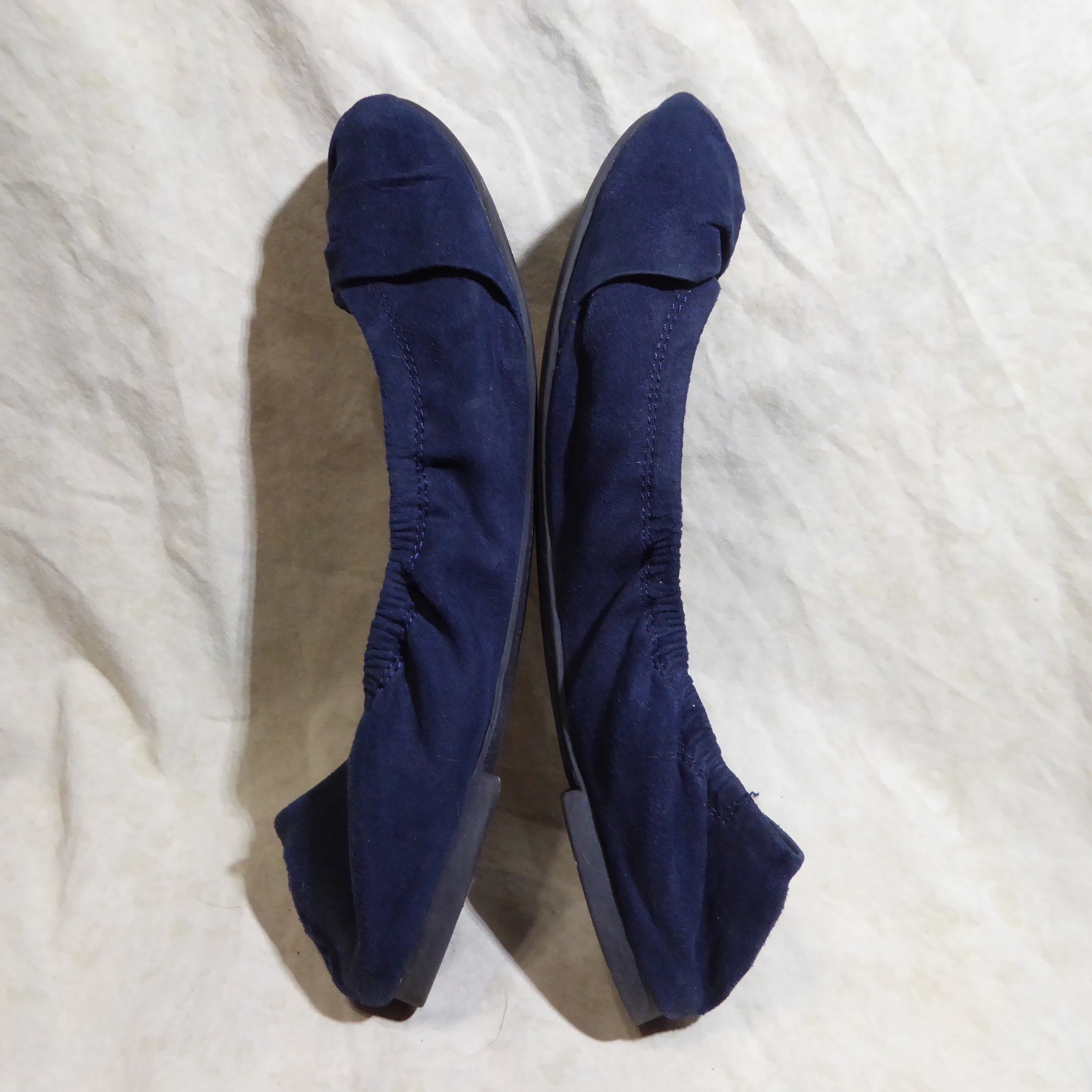 🩰 C est. 1946 Scrunch Ballet Flats 9 M Navy Blue Suede Textile; Knotted Straps