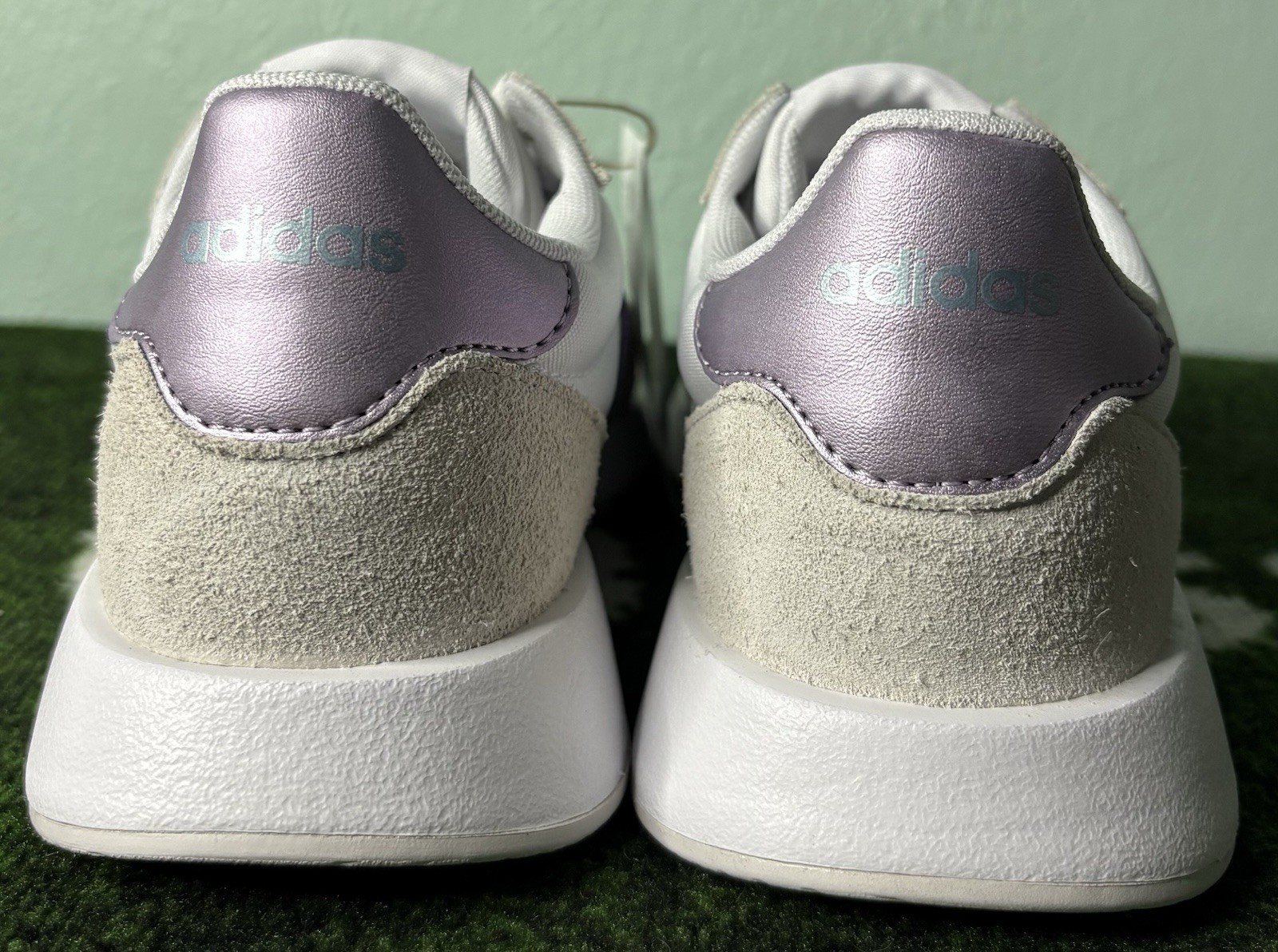 US Women’s 6/Youth 5 – Adidas Run 60s 2.0 “Chalk Silver Metallic” GX1713