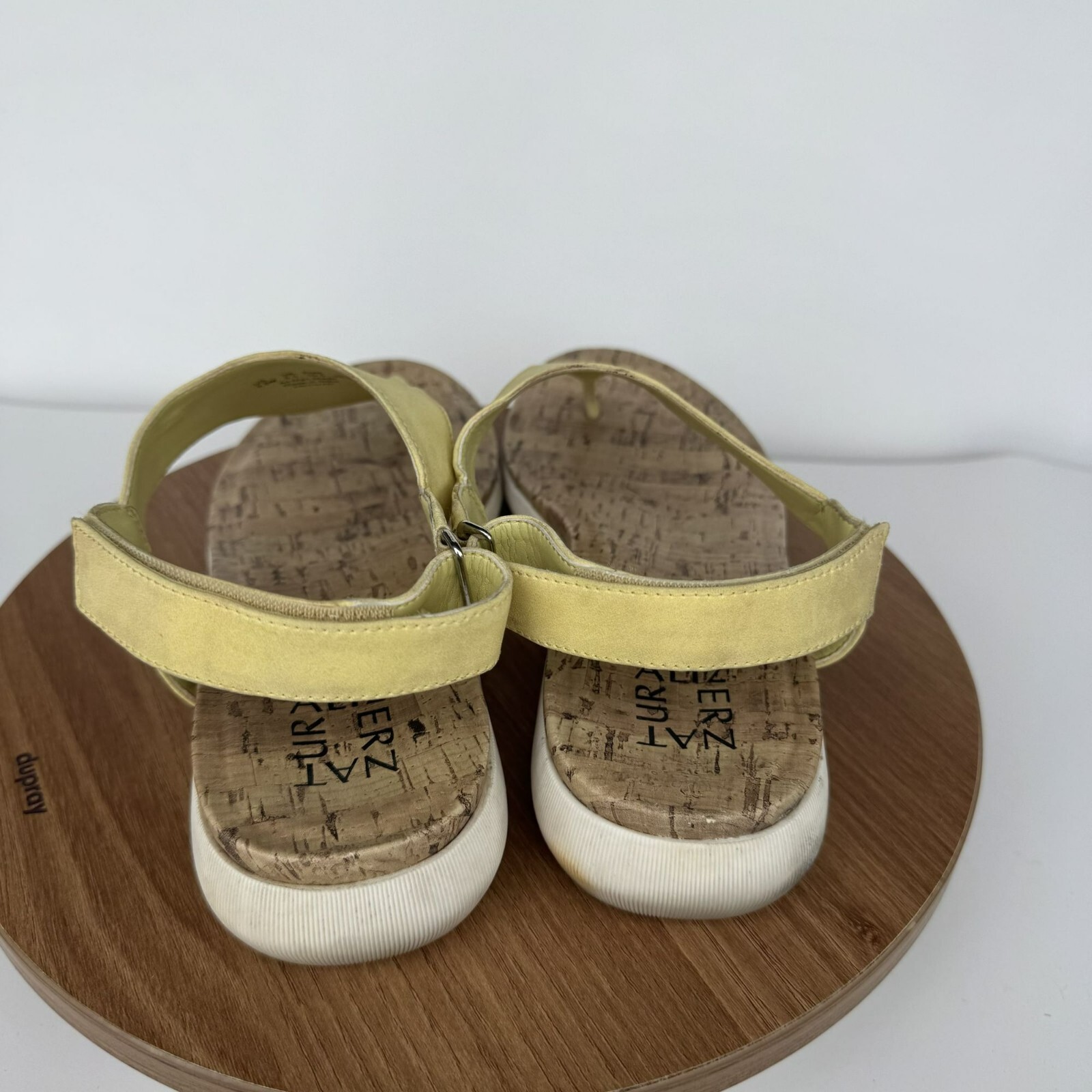 Naturalizer Yellow Faux leather Cork Bed Sandals Size 8.5