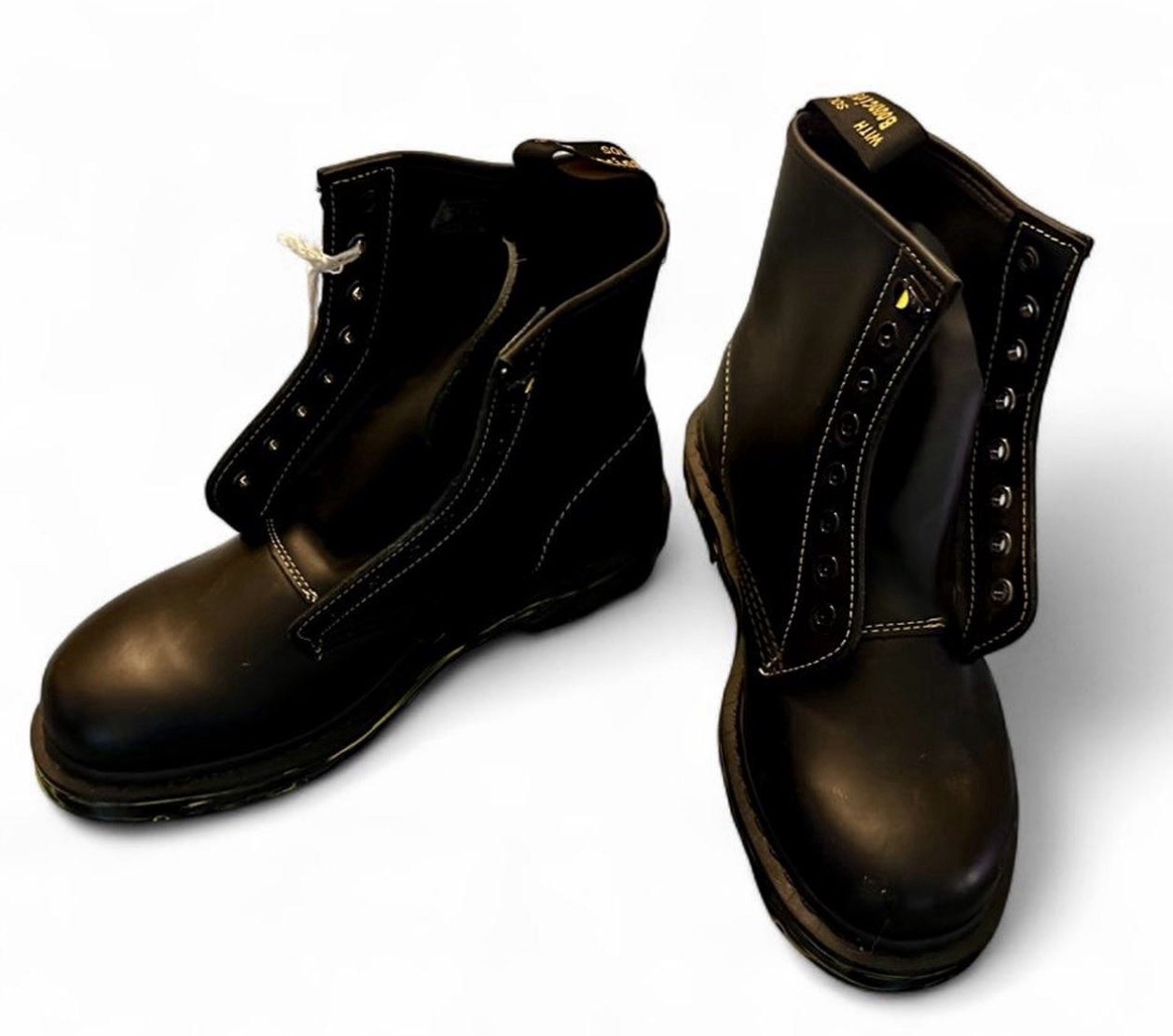 Dr. Martens 1460 Black Smooth Leather 8-Eye Boots Women’s US 8 New
