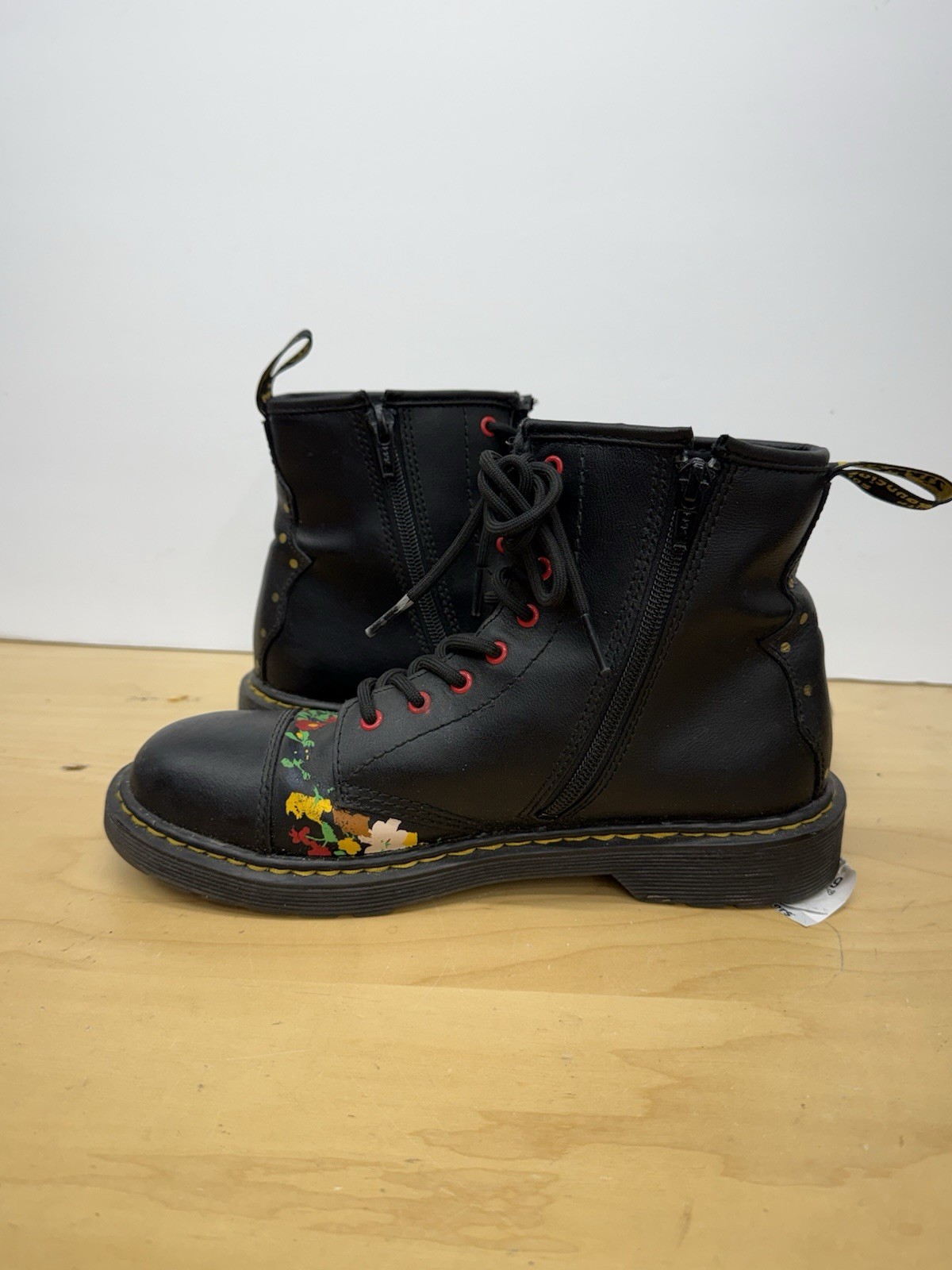 Dr Martens Pooch Junior Black leather Flower Print Darcy Us 7 Doc Martens