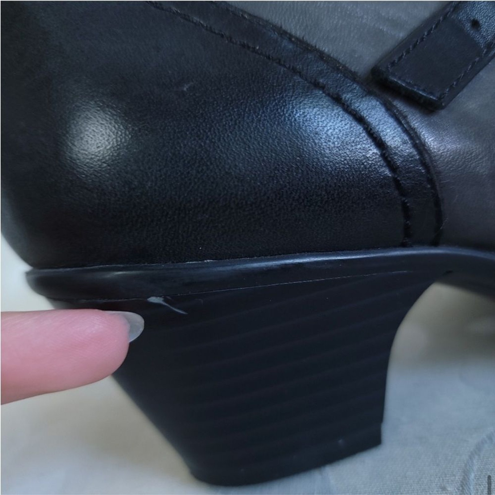 Earth Wanderlust Retro Leather T Strap Maryjane Heels Black Gray size 7.5
