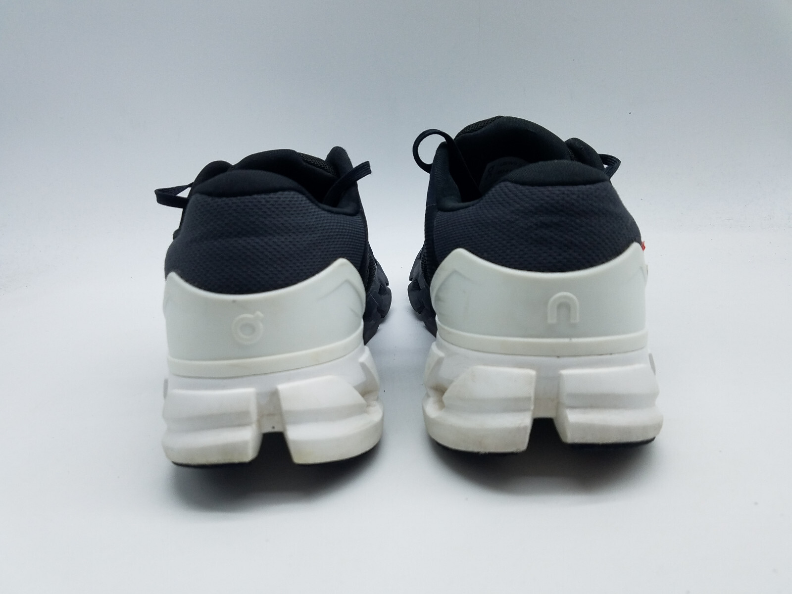 On Cloud Cloudflyer Women’s Size 9.5 Running Shoes Black *See description