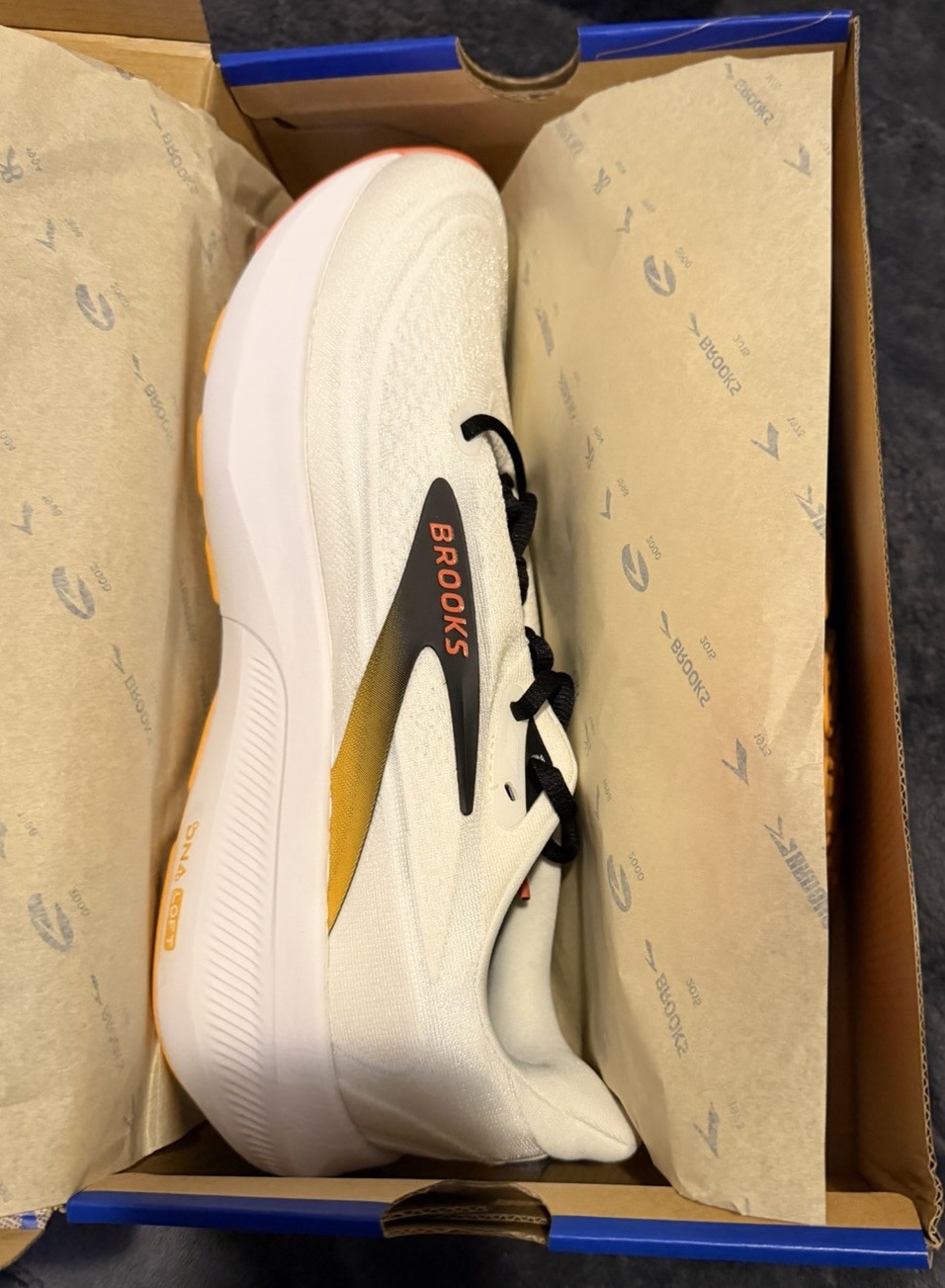 Brooks Revel 9 Men’s Size 11 Low Top Lace Up Running Shoes White/Orange/Black