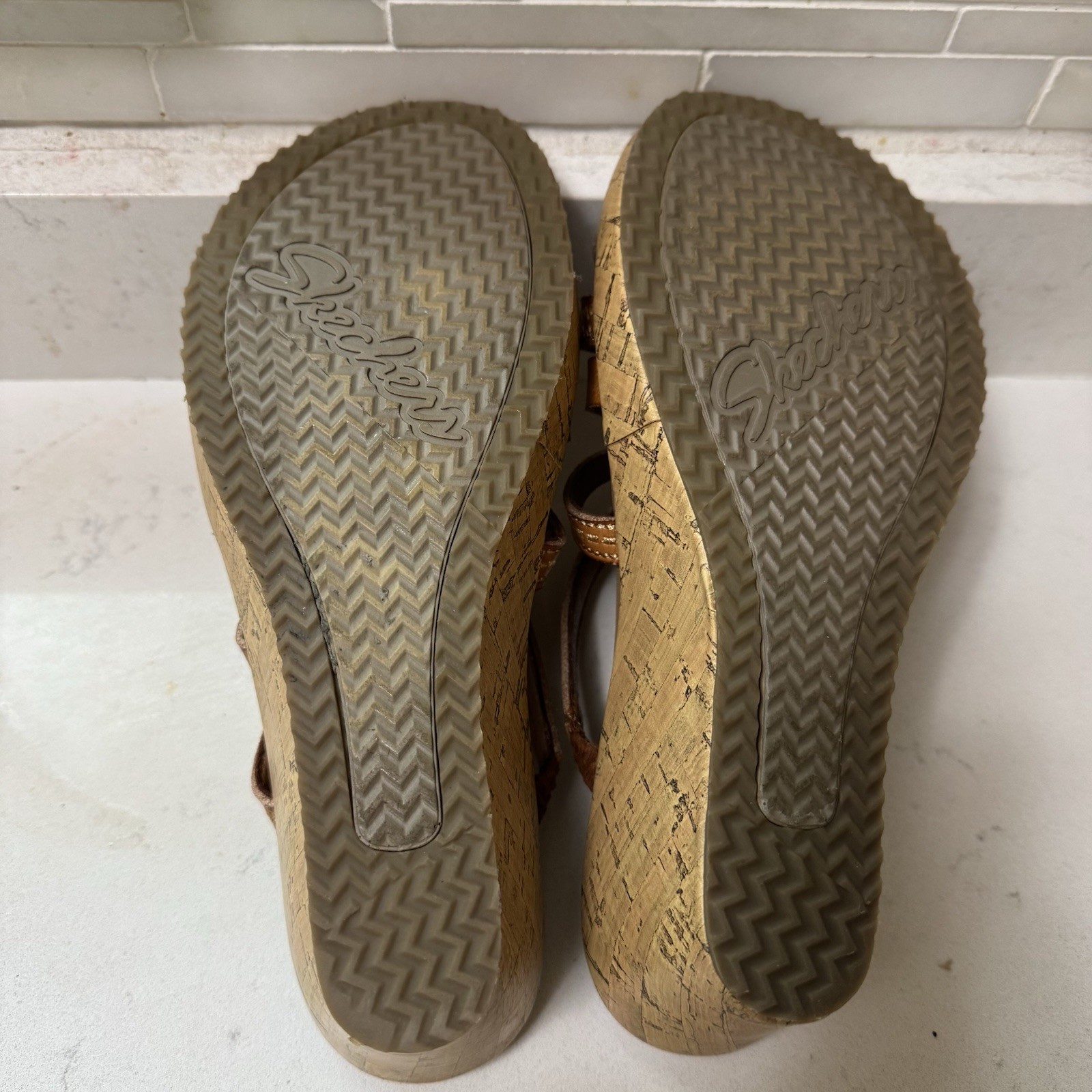 NWOB – Cali From Skechers Sandal Luxe Foam “Beverlee Tiger Posse” Sz 8