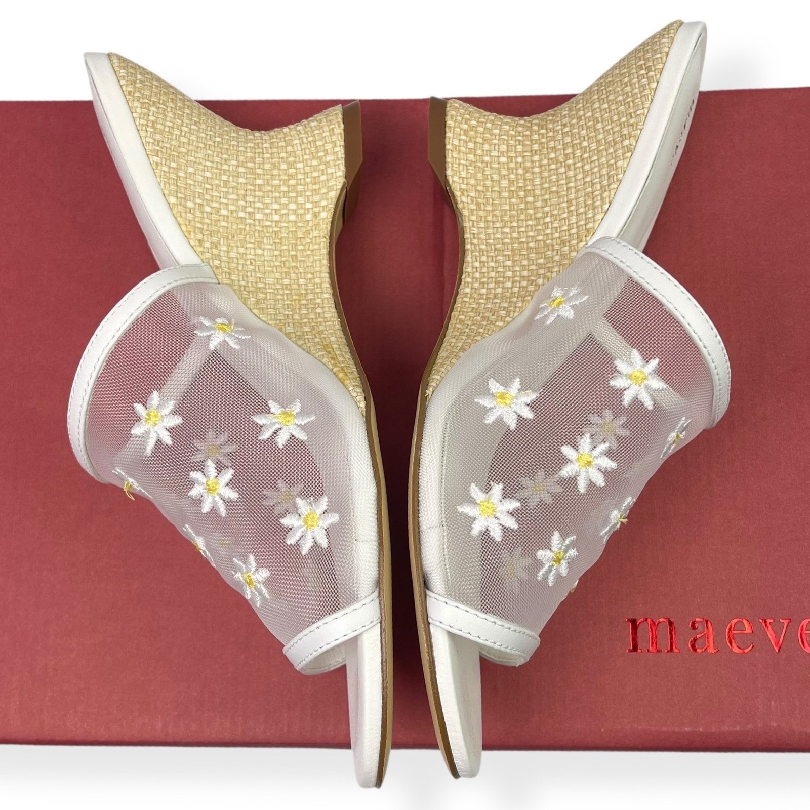 NEW Anthropologie Maeve Mesh Wedge Sz 7 White Embroidered Daisy Flowers Open Toe
