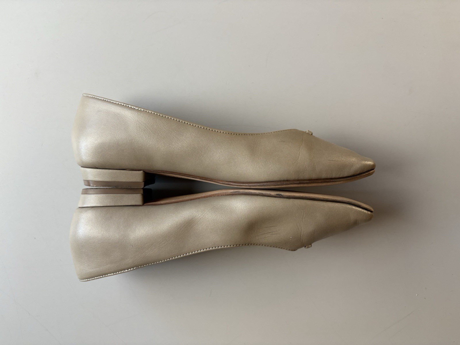 Women’s Odette E Odile Light Taupe Flats Japan Size 23 1/2 US 6 1/2 – 7