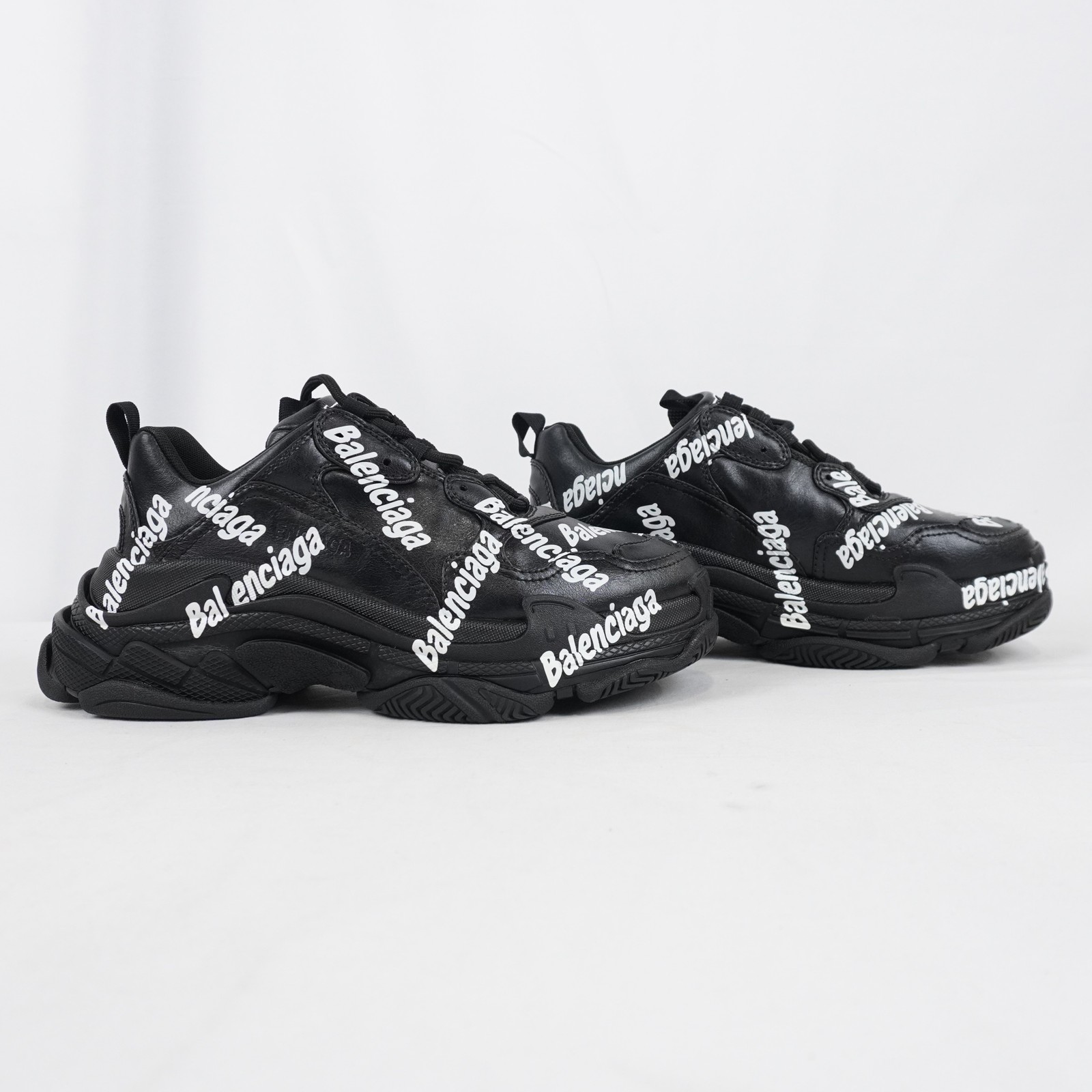 Balenciaga Triple S Logotype Sneakers In Black/White – Size EU 40/US 10 (524039)