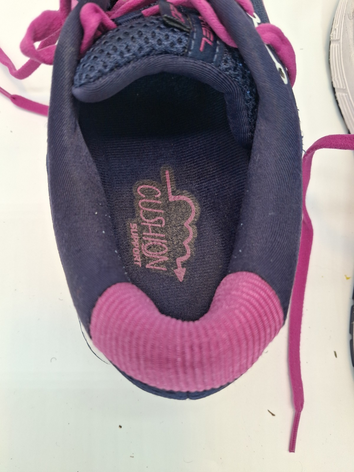 Womens Brooks Ariel 20 Blue Athletic Running Comfort Sneakers Shoes Size 9 .5 B