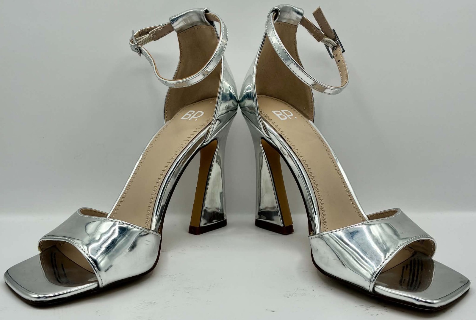 BP Silver Heel Shoes Ankle Strap Patent Upper Sandal Women Shoe Size 6 NEW