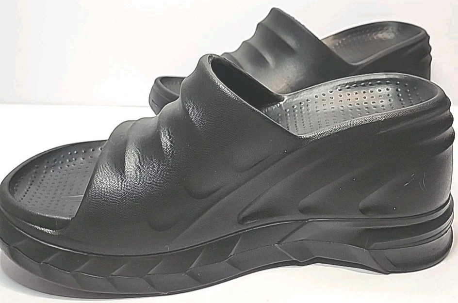 Womens 7 Black Wedge Platform Slide Flip Flops Beach Sandal Slip On Goth Fairy