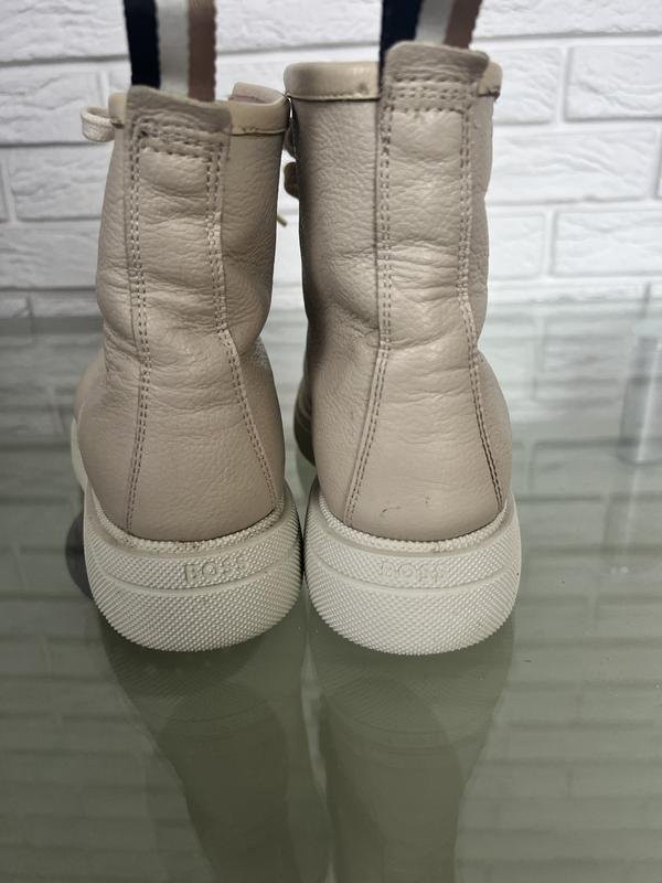 women boss boots beige leather 40