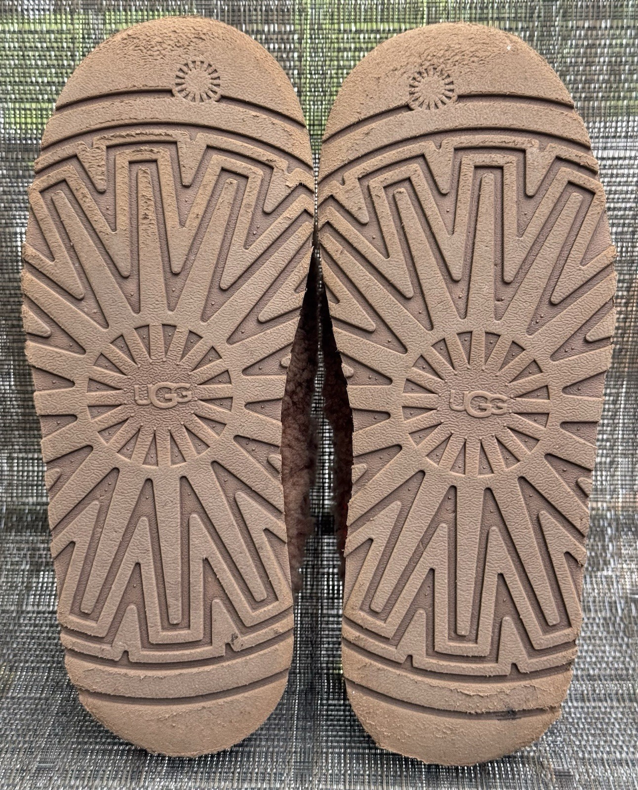 Ugg Tazz Braid Platform Slippers Hardwood Size 9 EUC!