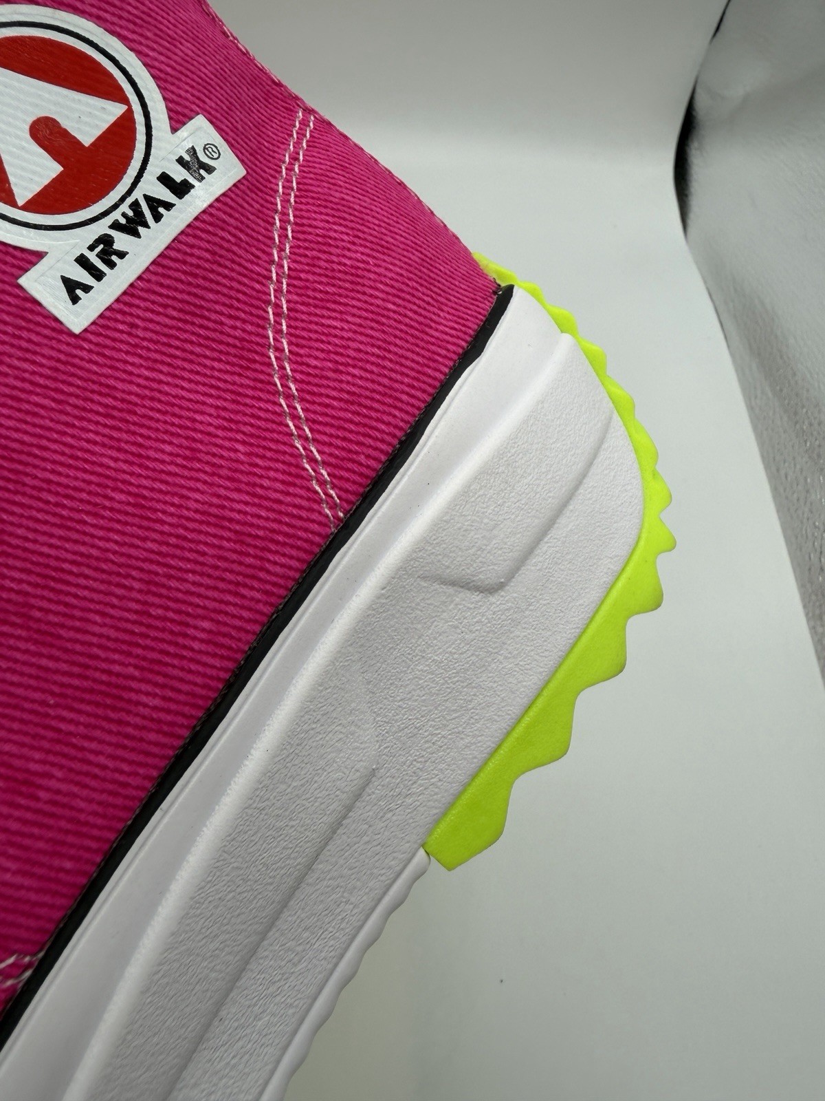 Airwalk Wanollie6 Sneakers, Women’s 6.5 High Top Platform Canvas Pink W/ Neon